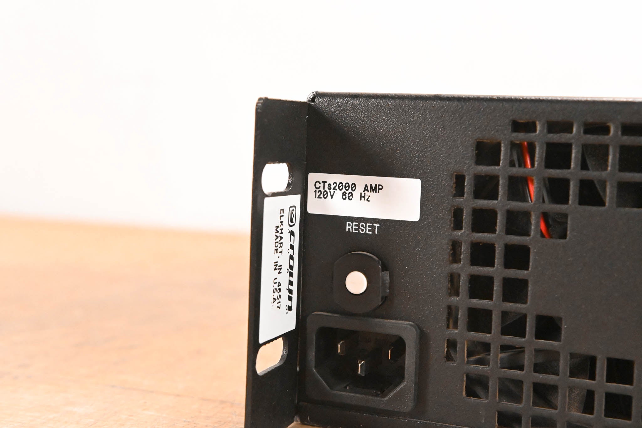 Crown CTs 2000 2-Channel 1000W Power Amplifier