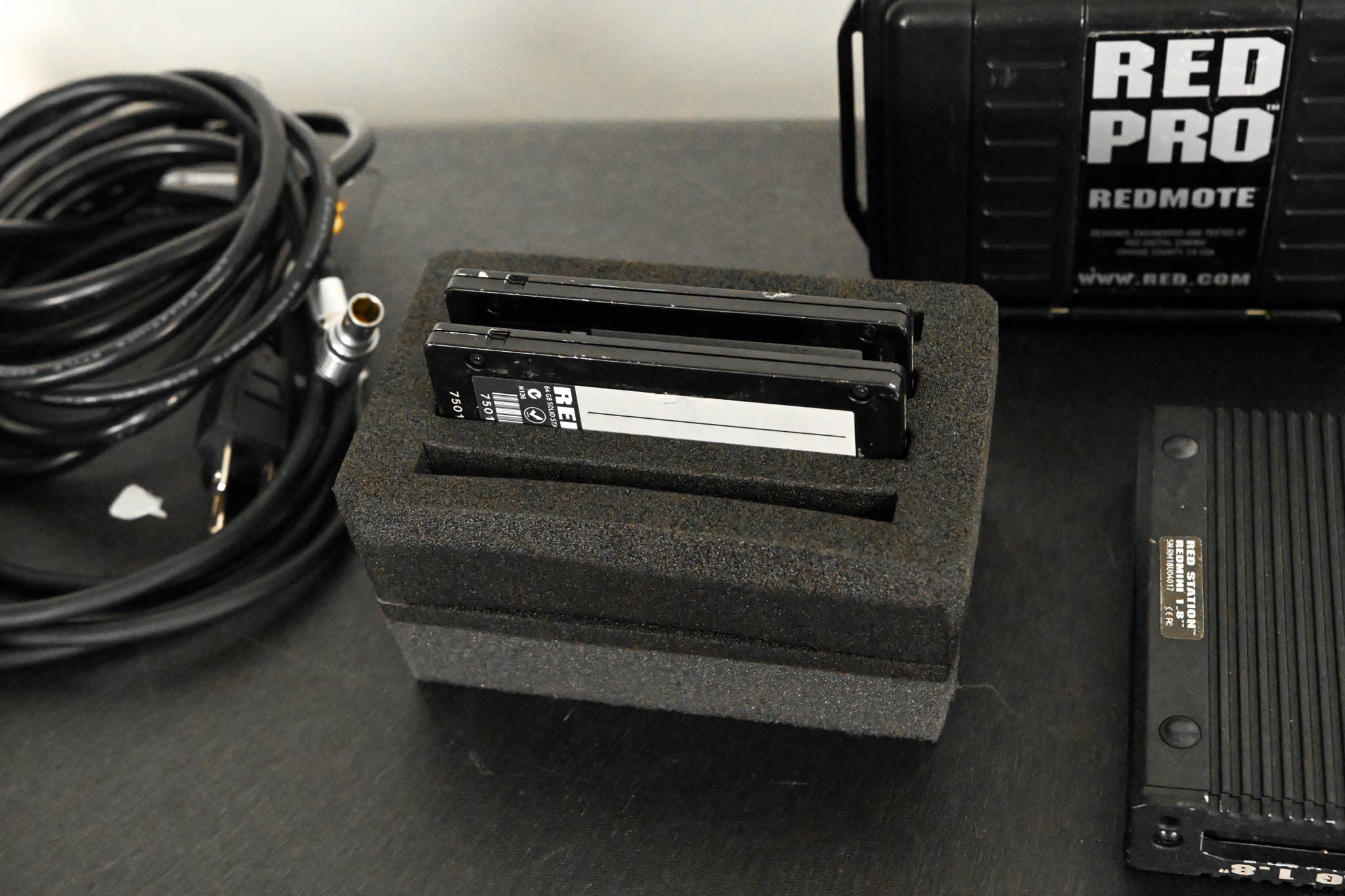 RED Digital Cinema Scarlet-X Dragon 6K DSMC2 Canon EF Mount Kit