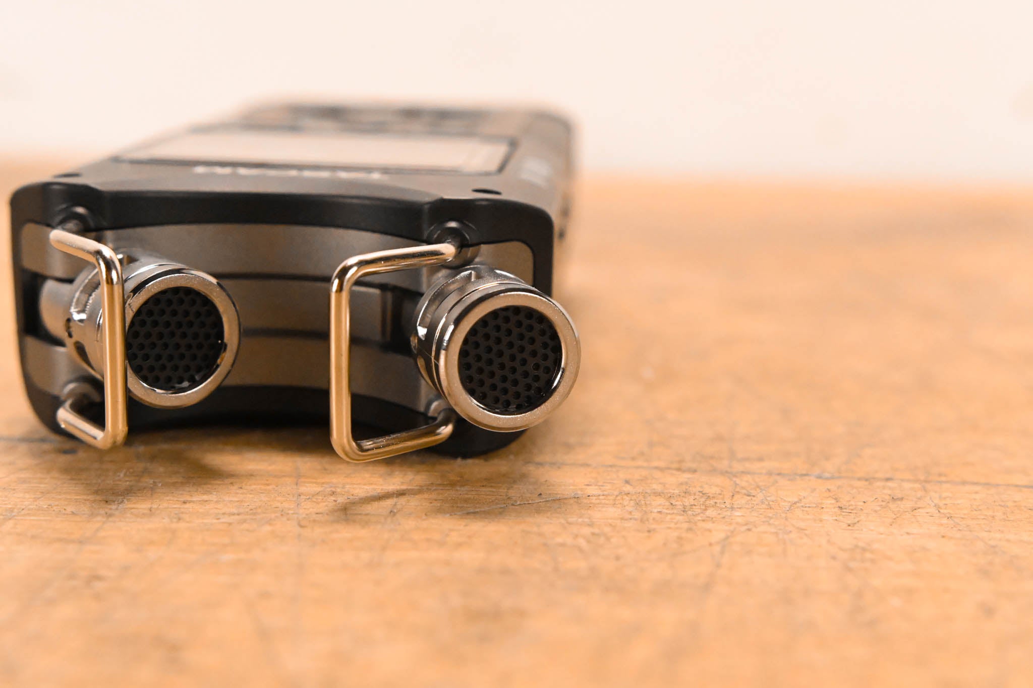 TASCAM DR-40 Handheld 4-Track Recorder