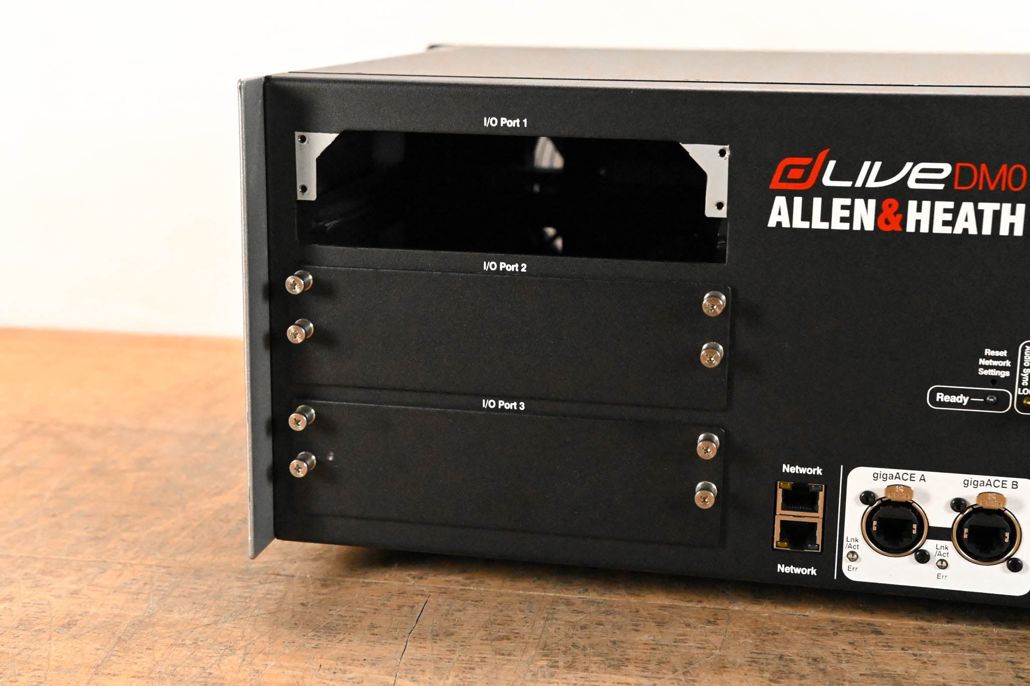 Allen & Heath dLive DM0 MixRack