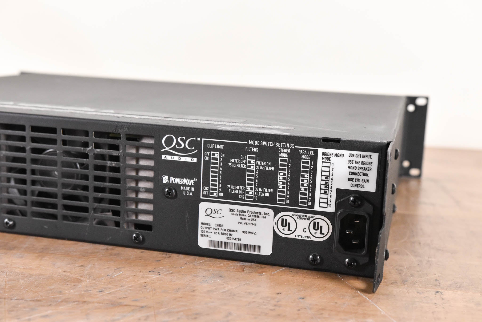 QSC CX902 2-Channel Power Amplifier