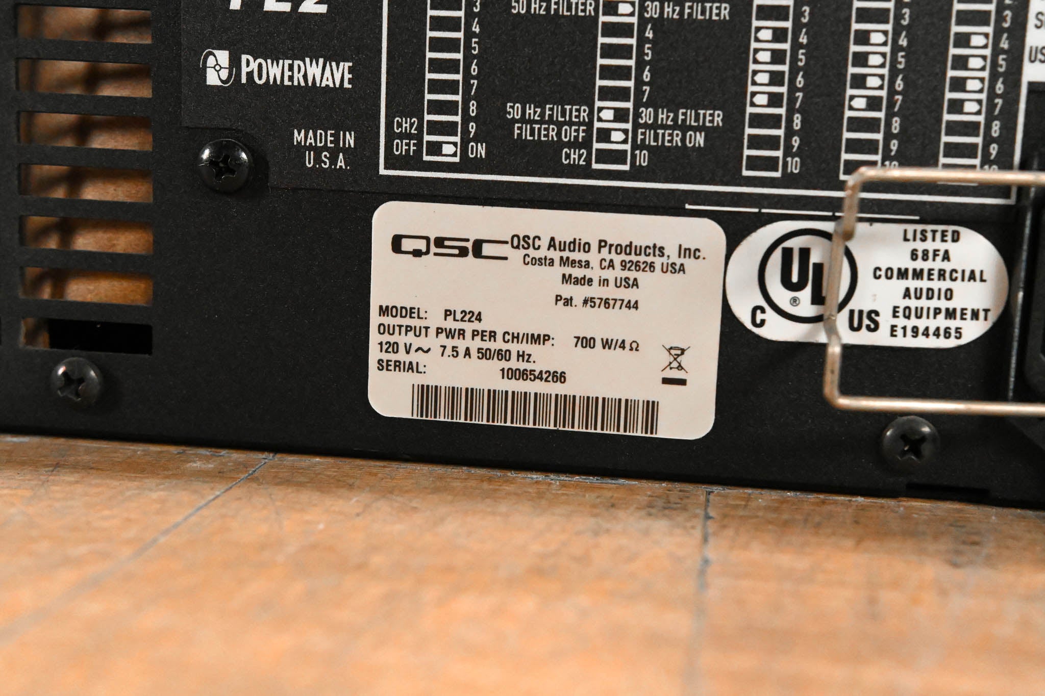 QSC PL224 PowerLight 2 Series 2-Channel Power Amplifier