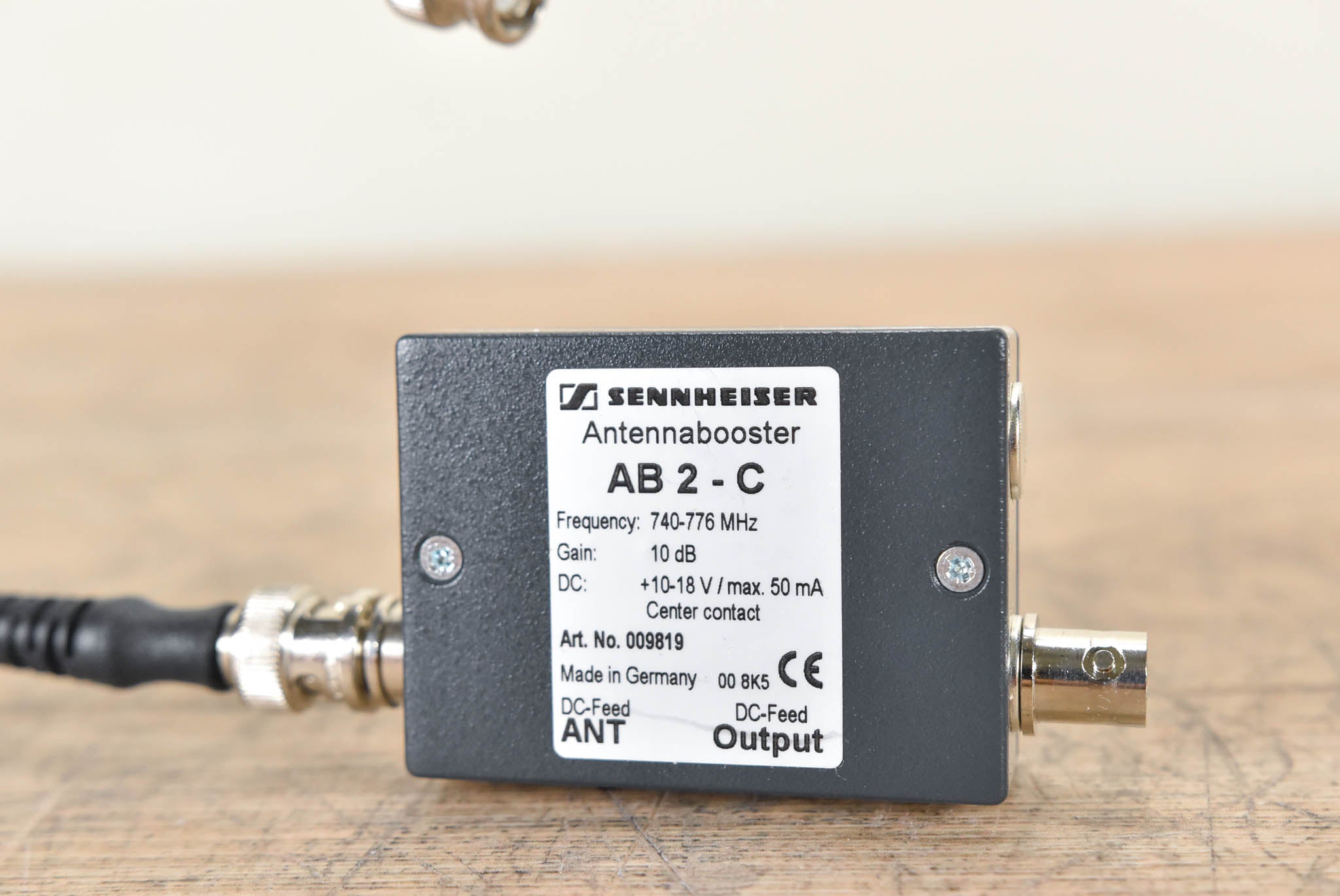 Sennheiser AB2-C Antenna Booster - C Range: 740-776 MHz