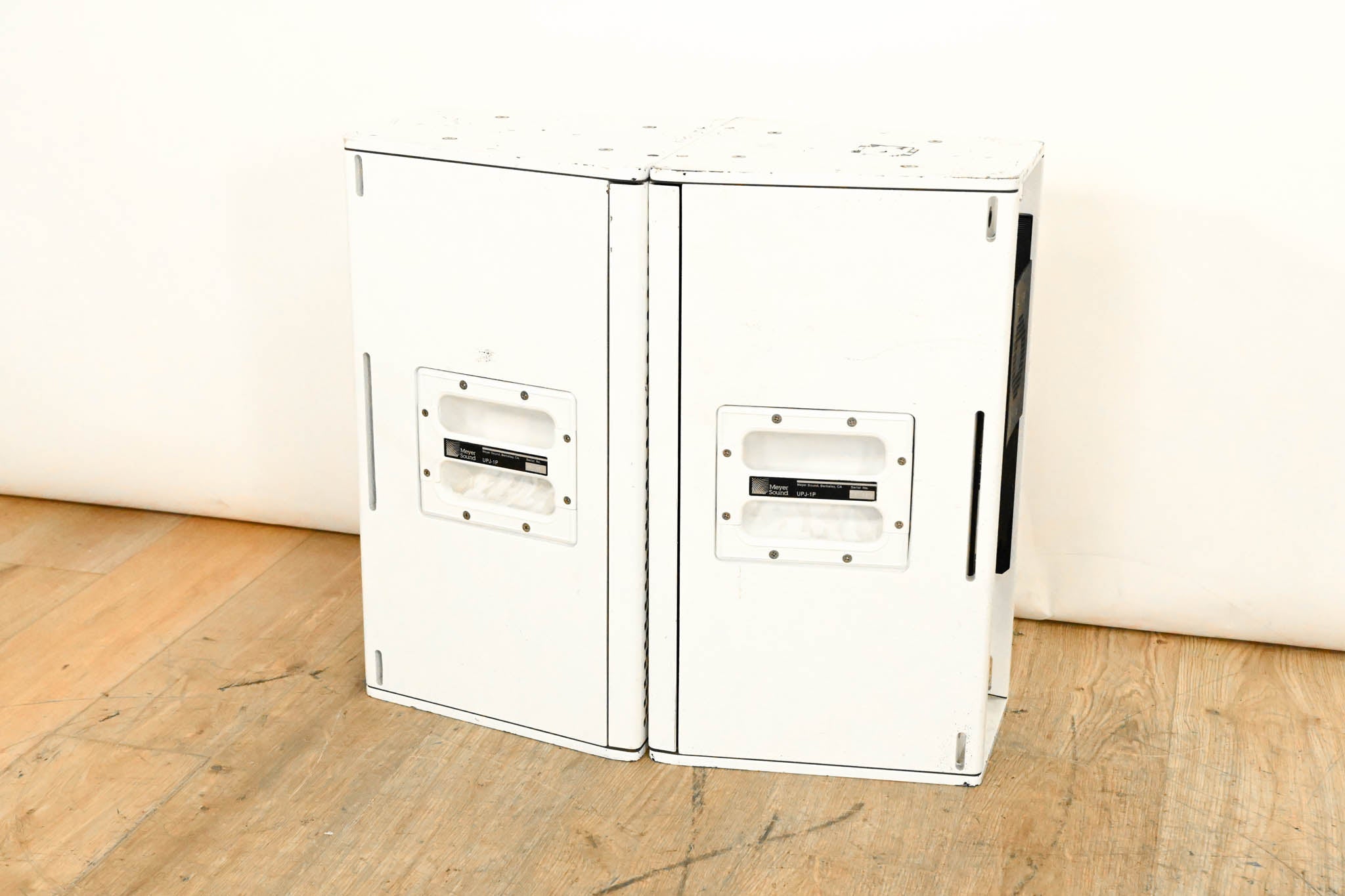 Meyer Sound UPJ-1P Compact VariO Loudspeaker (PAIR)