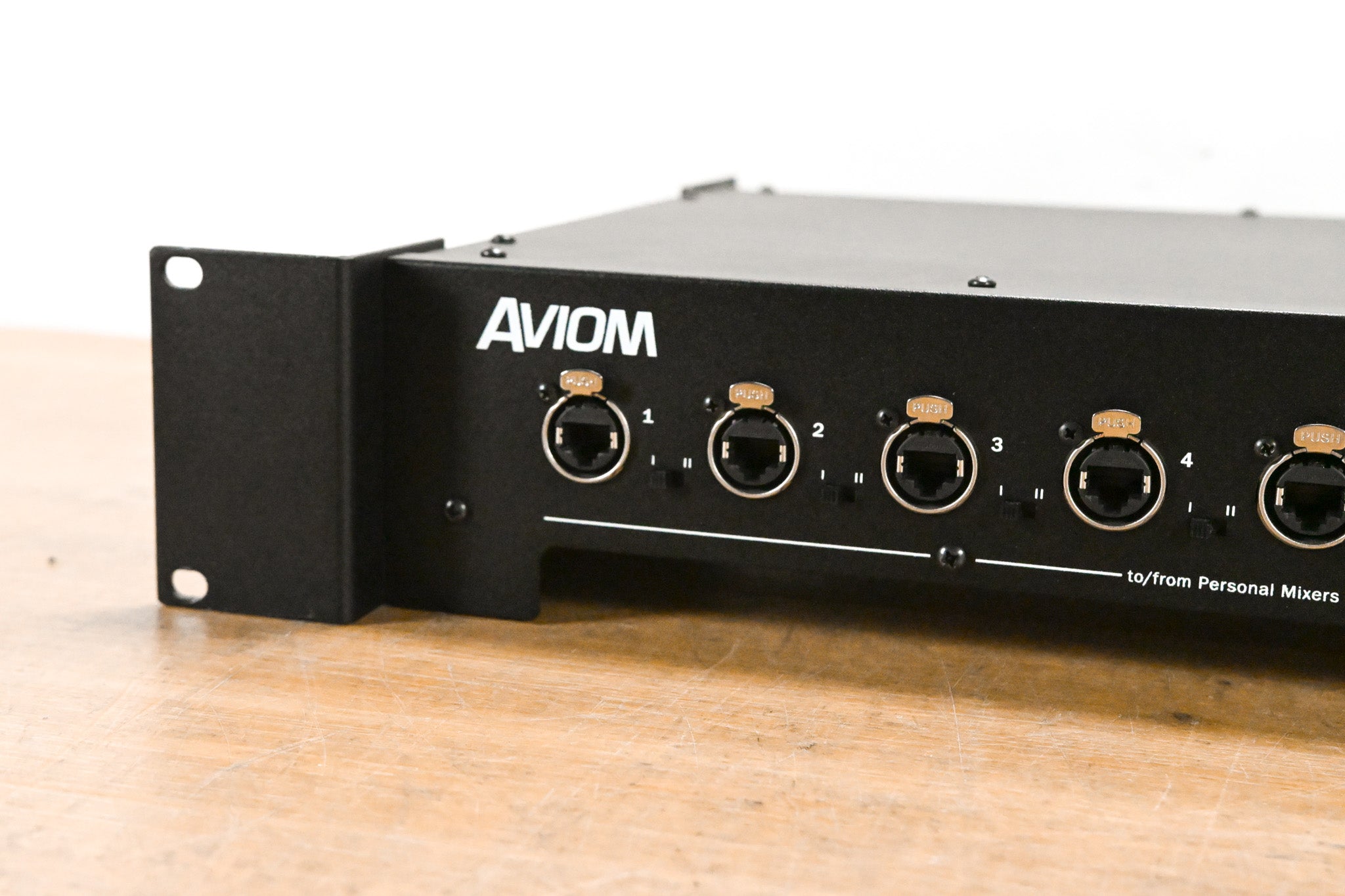 Aviom D800 A-Net Distributor