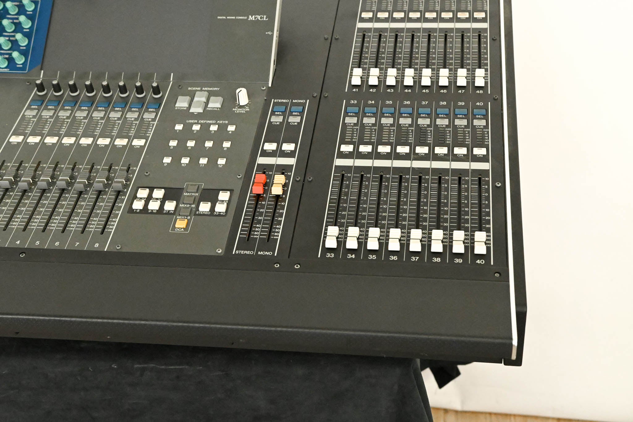 Yamaha M7CL-48 48-Channel Digital Audio Mixing Console CG01PR7