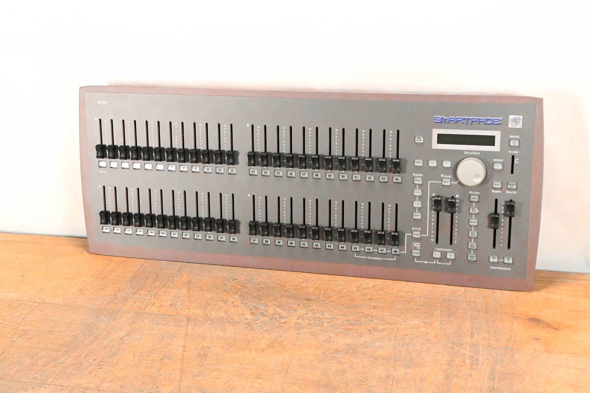 ETC SmartFade 2496 96-Channel Lighting Control Console (NO POWER SUPPLY)