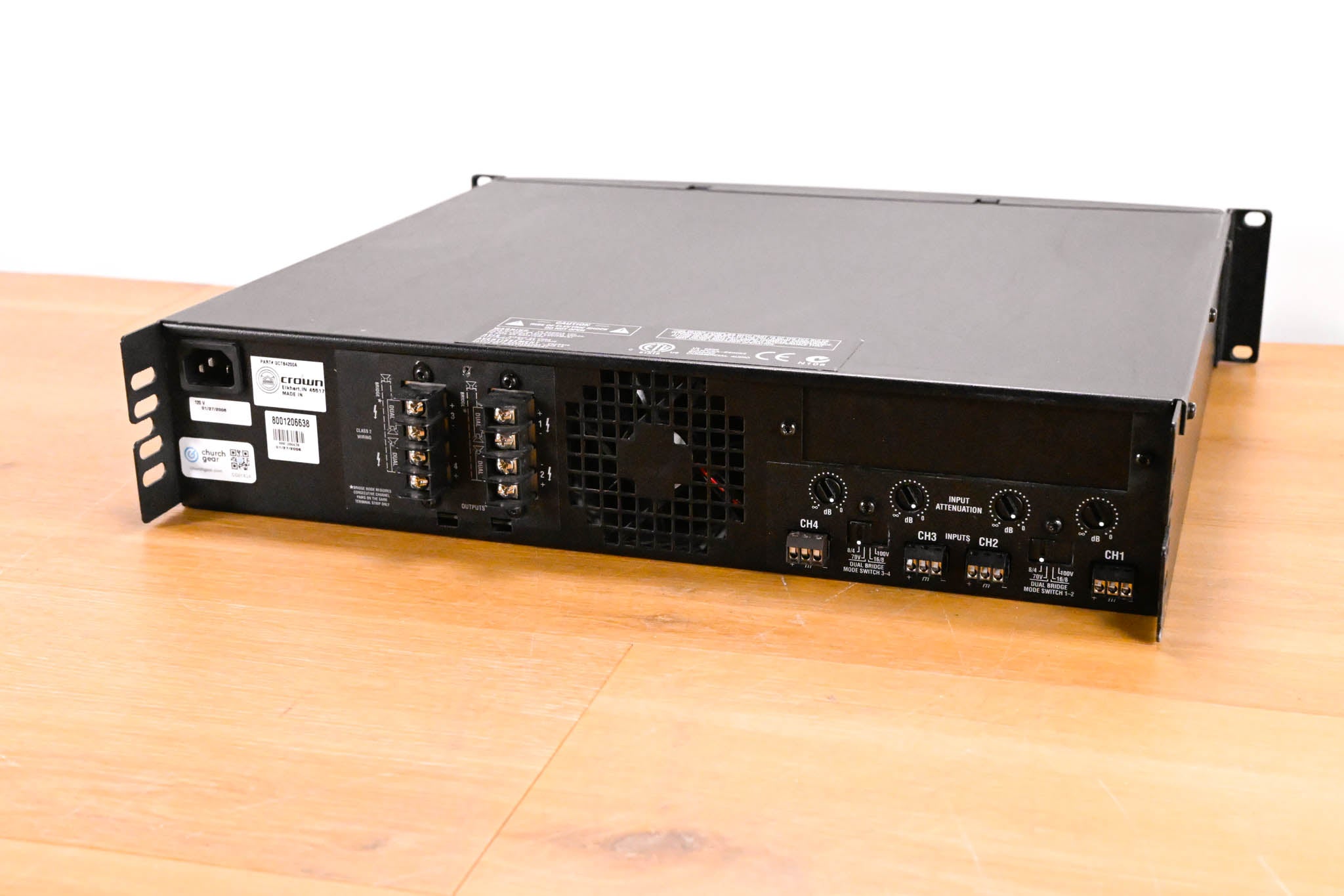 Crown CTs 4200 Four-Channel, 260W Power Amplifier