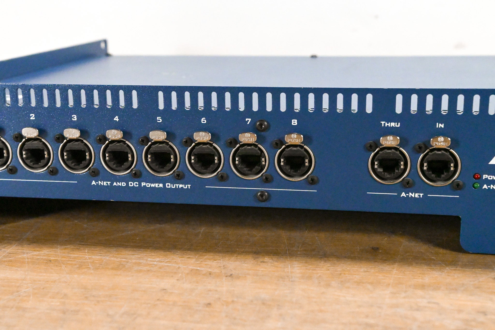 Aviom A-16D Pro A-Net Distributor