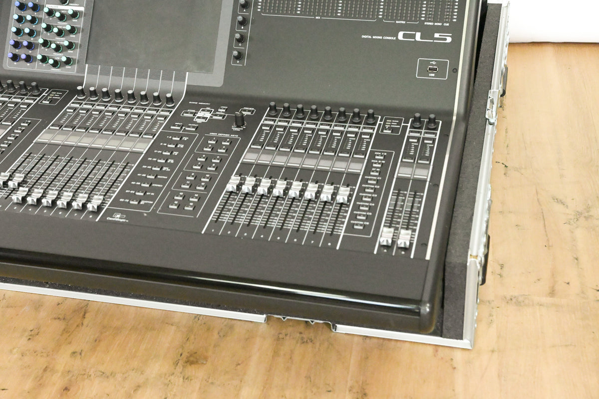 Yamaha CL5 72-Channel Digital Mixing Console w/ Road Case