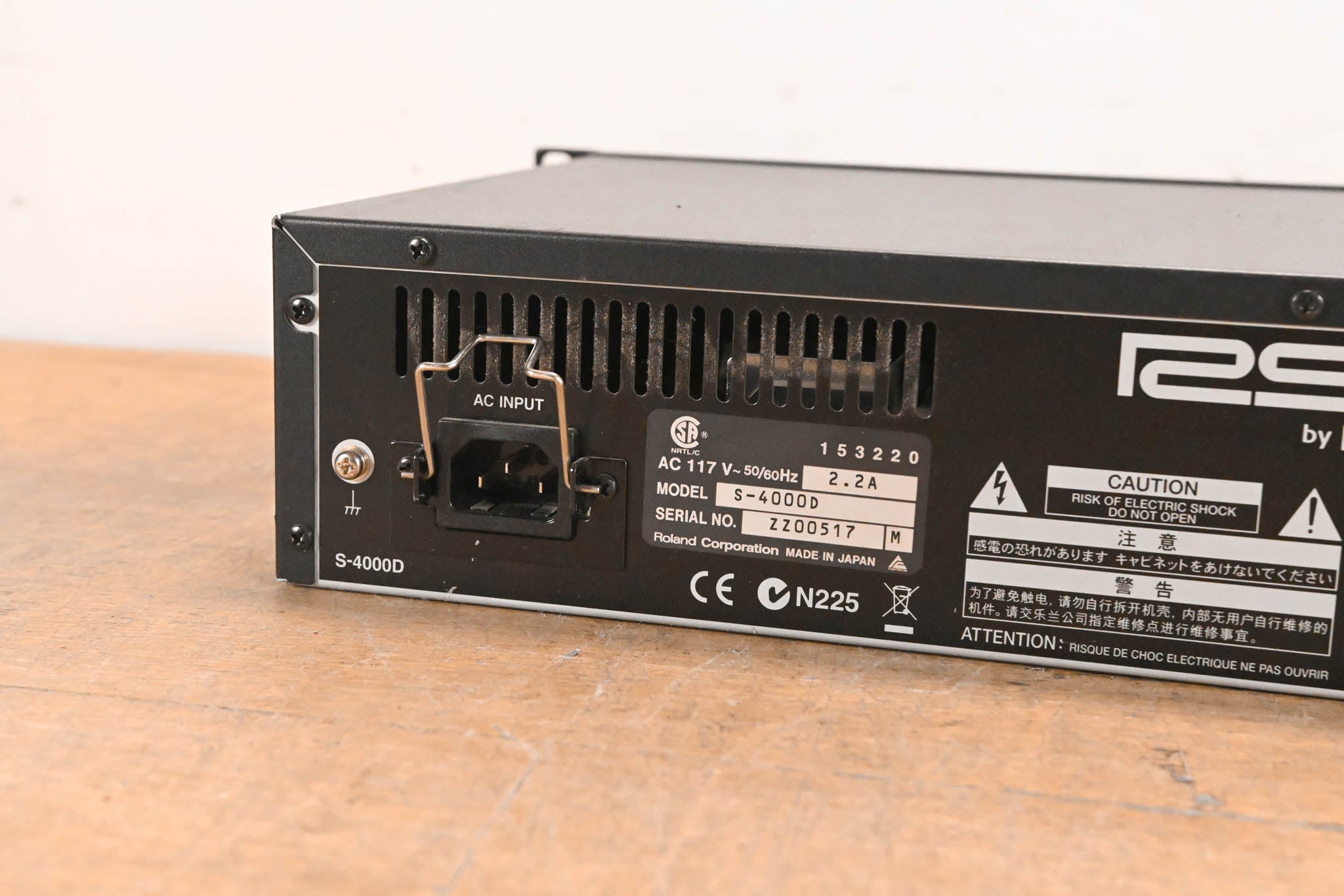 Roland S-4000D Splitter and Power Distributor for M-48 Personal Mixers