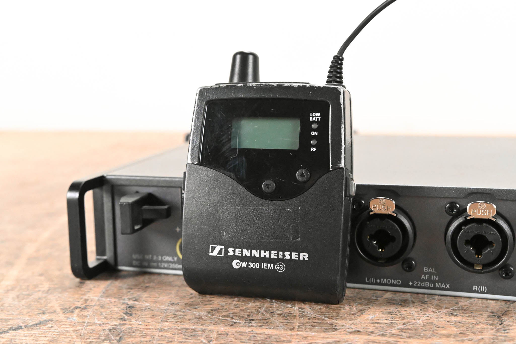 Sennheiser ew 300 IEM G3 Wireless In-Ear Monitoring System - 516-558 MHz