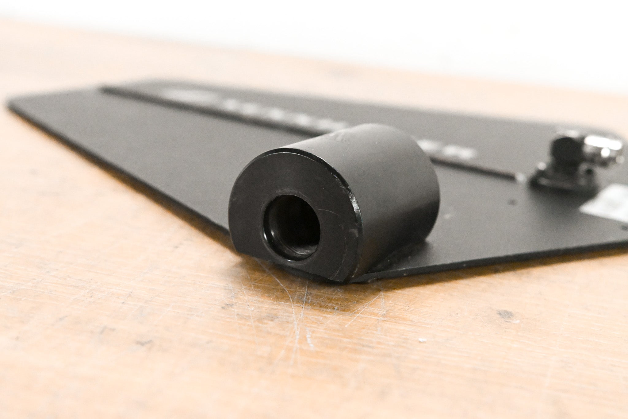 Sennheiser A-2003-UHF Passive Directional Antenna - 450-960 MHz