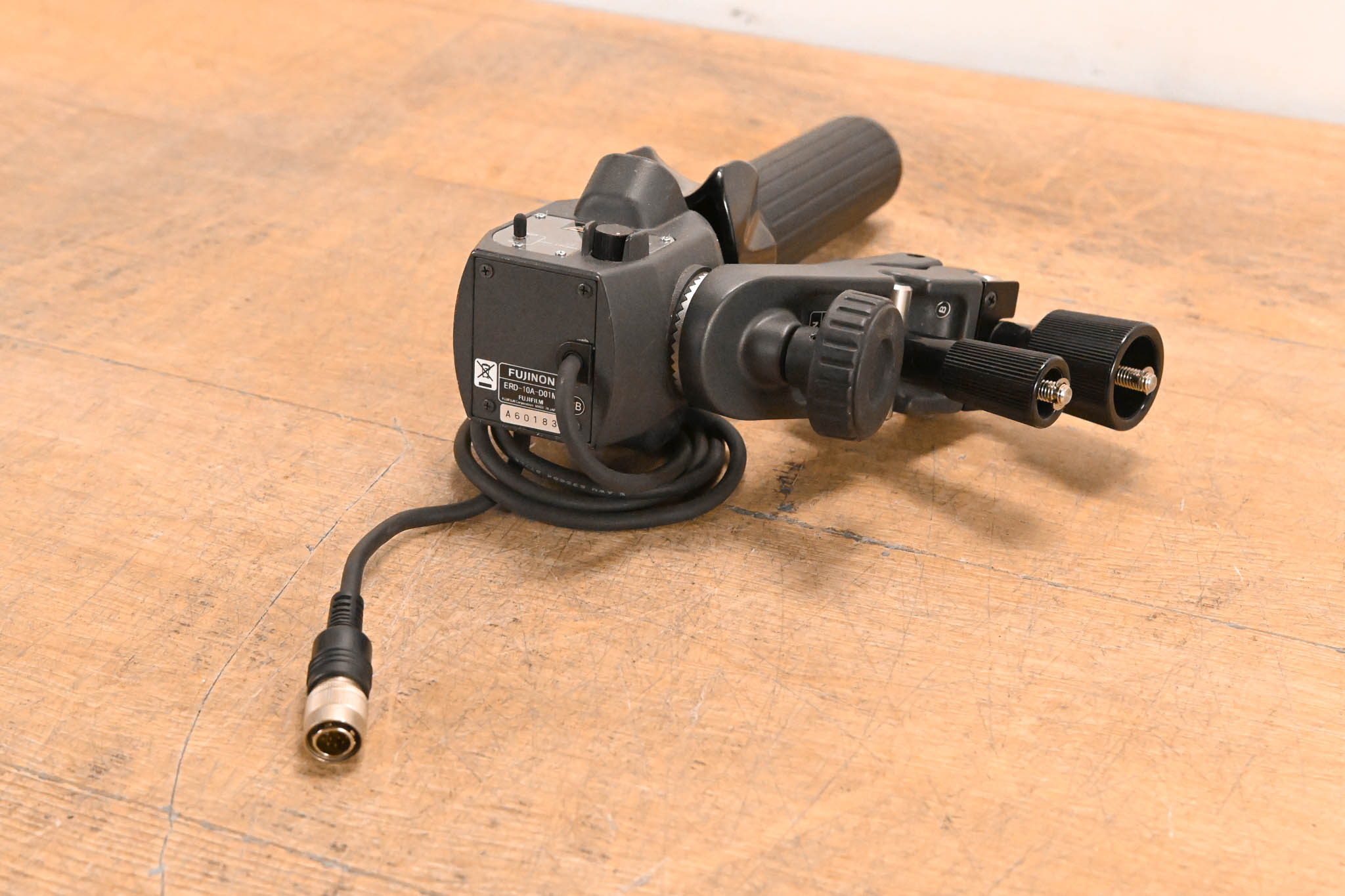 Fujinon ERD-10A-D01M Digital Zoom Demand Controller w/ MCA-06BC Clamp