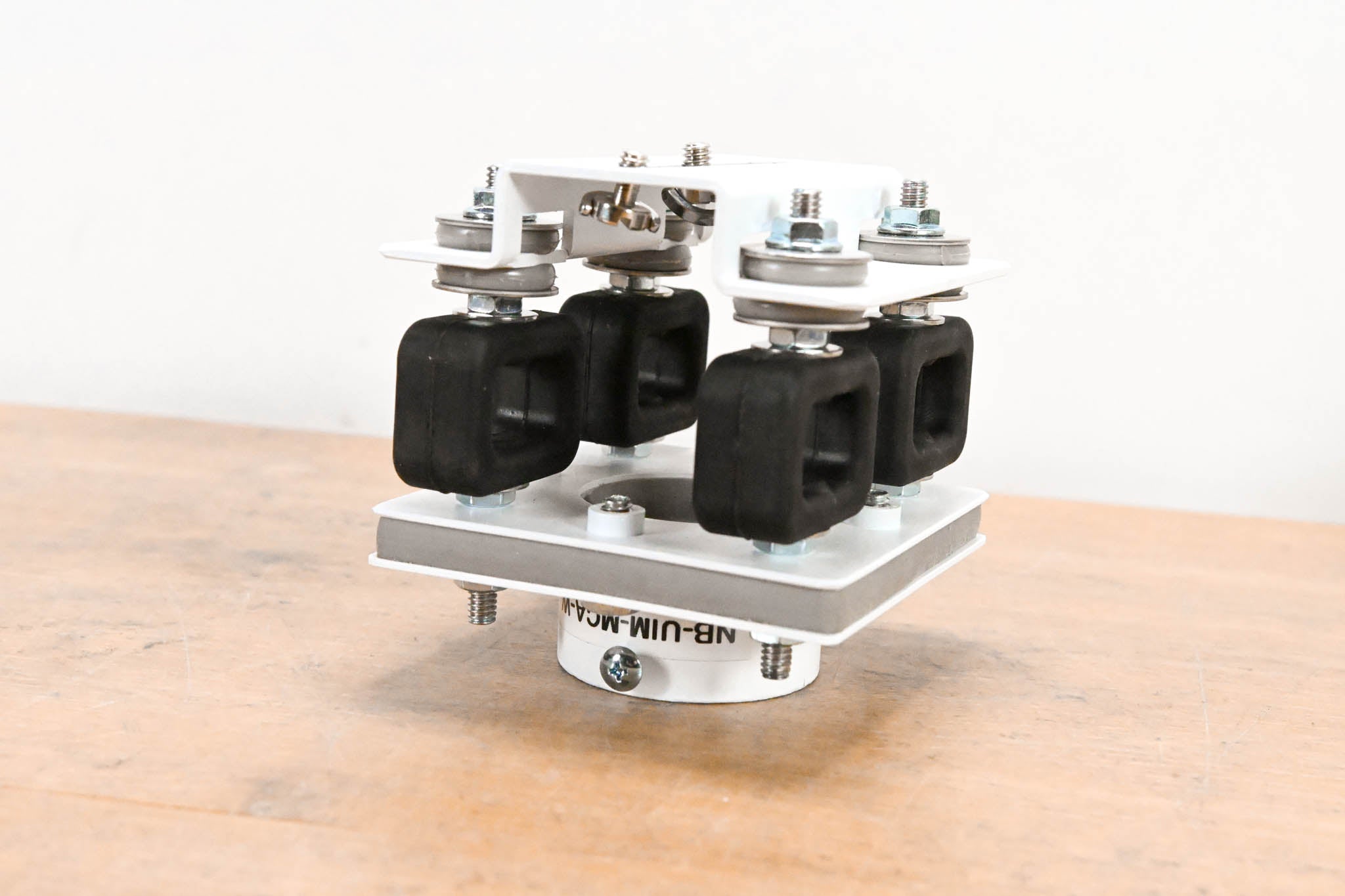 Nigel B Design NB UIM-MCA-W Anti-Vibration Multi-Camera Adapter, White