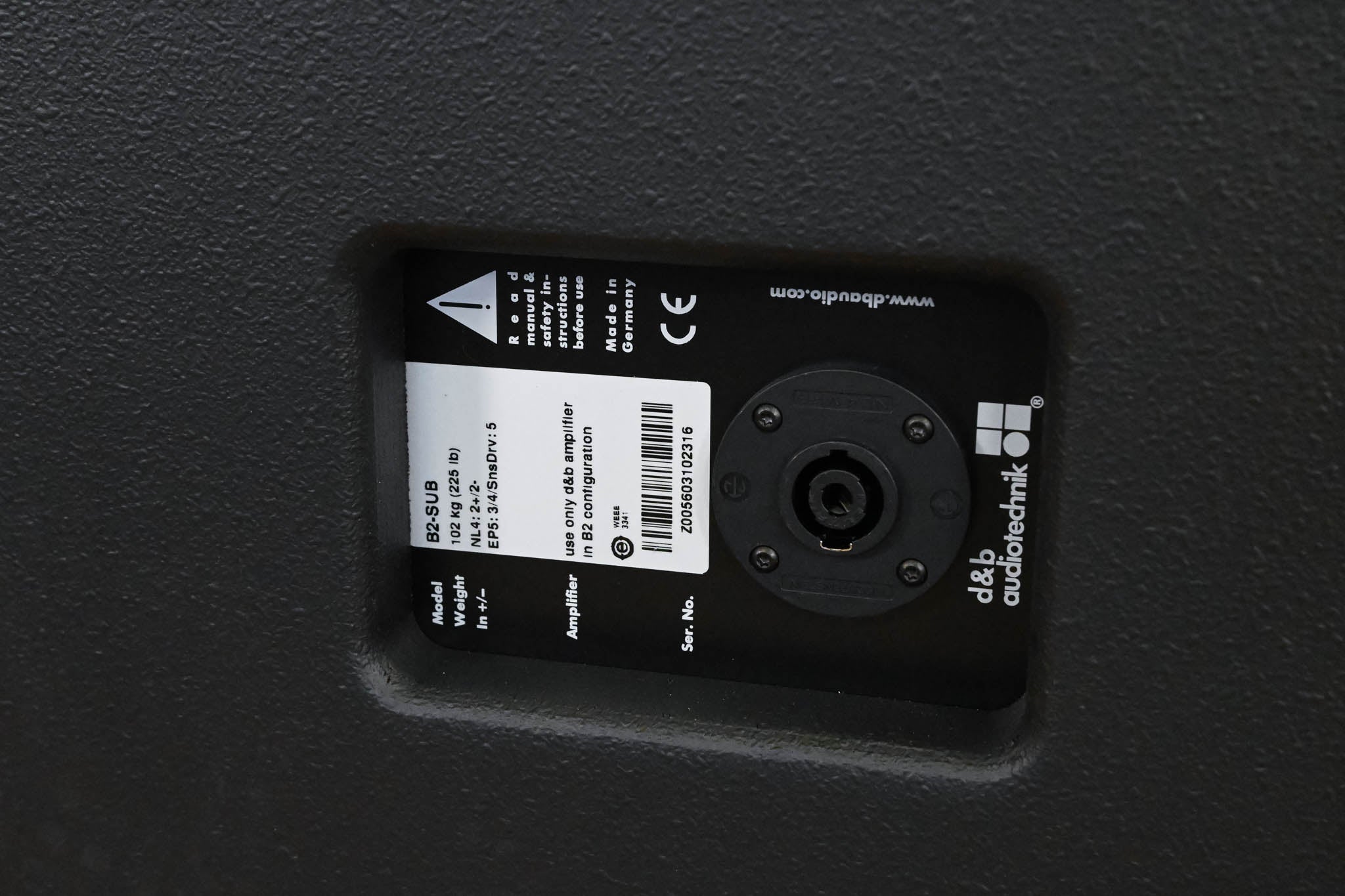 d&b audiotechnik B2-SUB 2 x 18" Passive Subwoofer