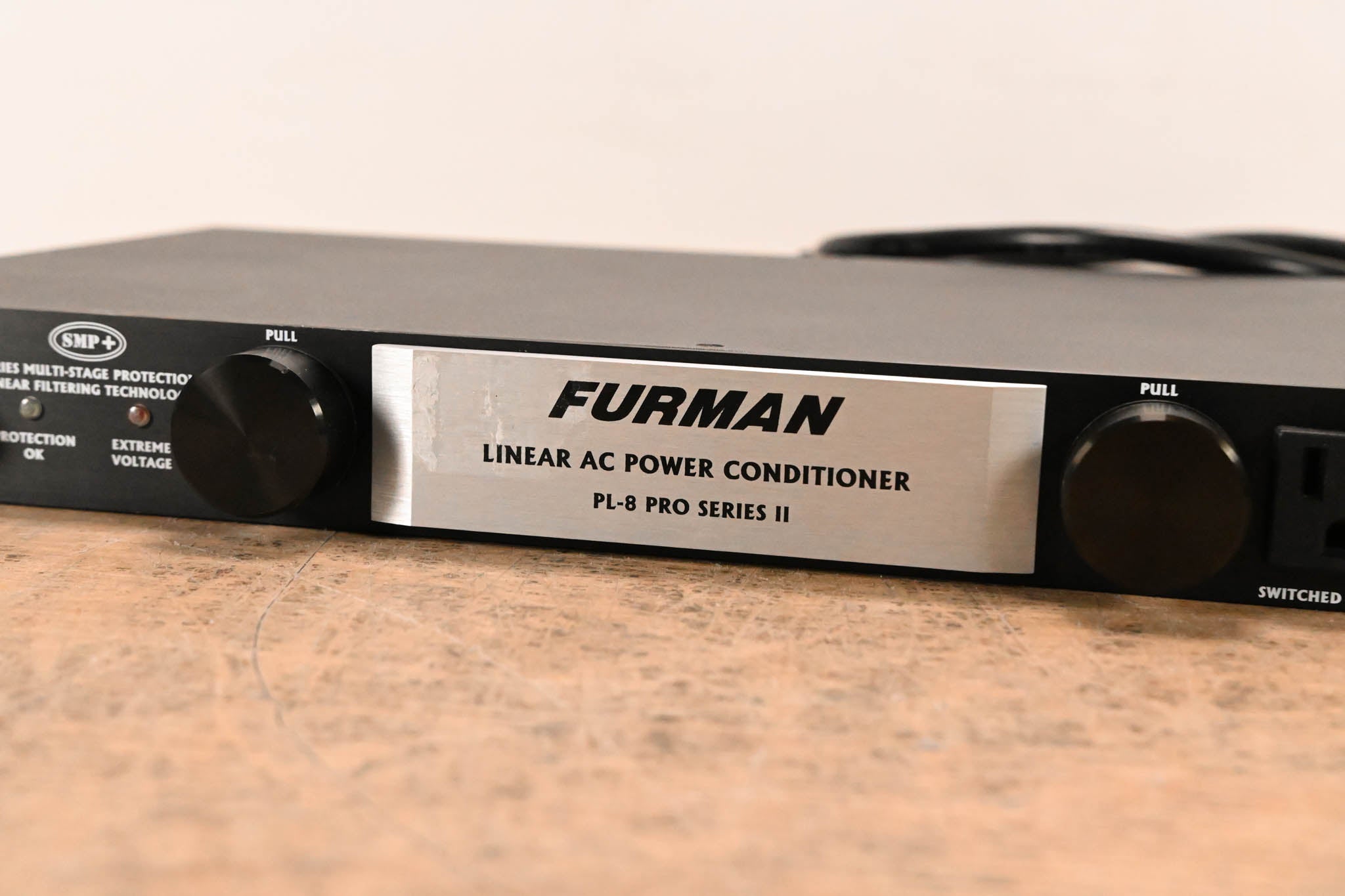 Furman PL-8 Pro Series II Power Conditioner, Distributor