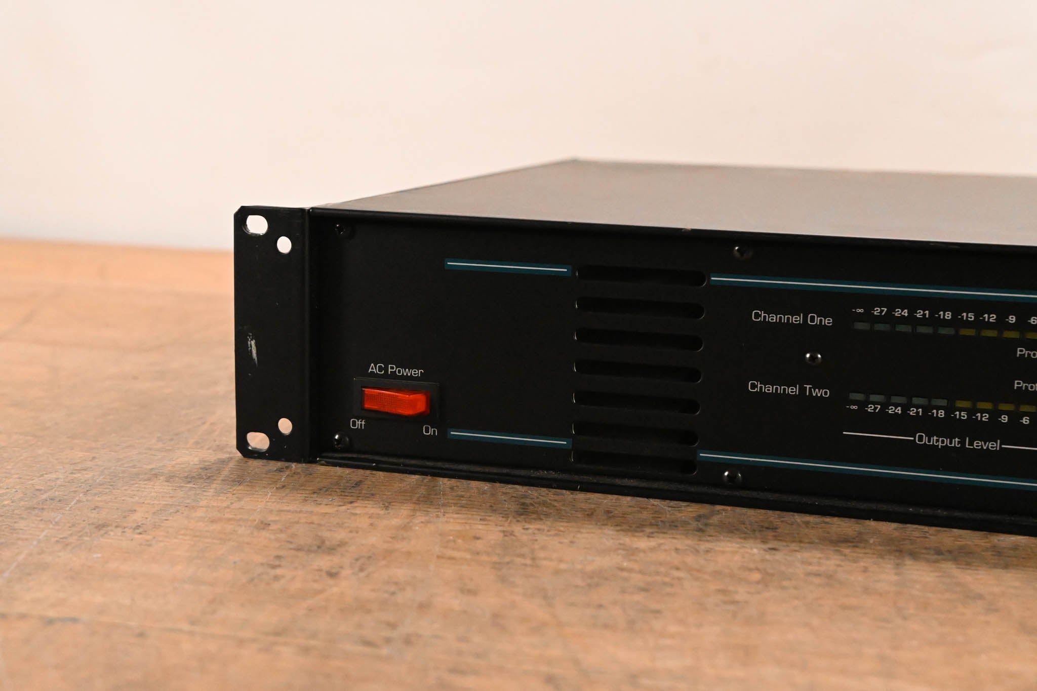 Ashly FTX-1501 FTX Series III Stereo MOSFET Power Amplifier