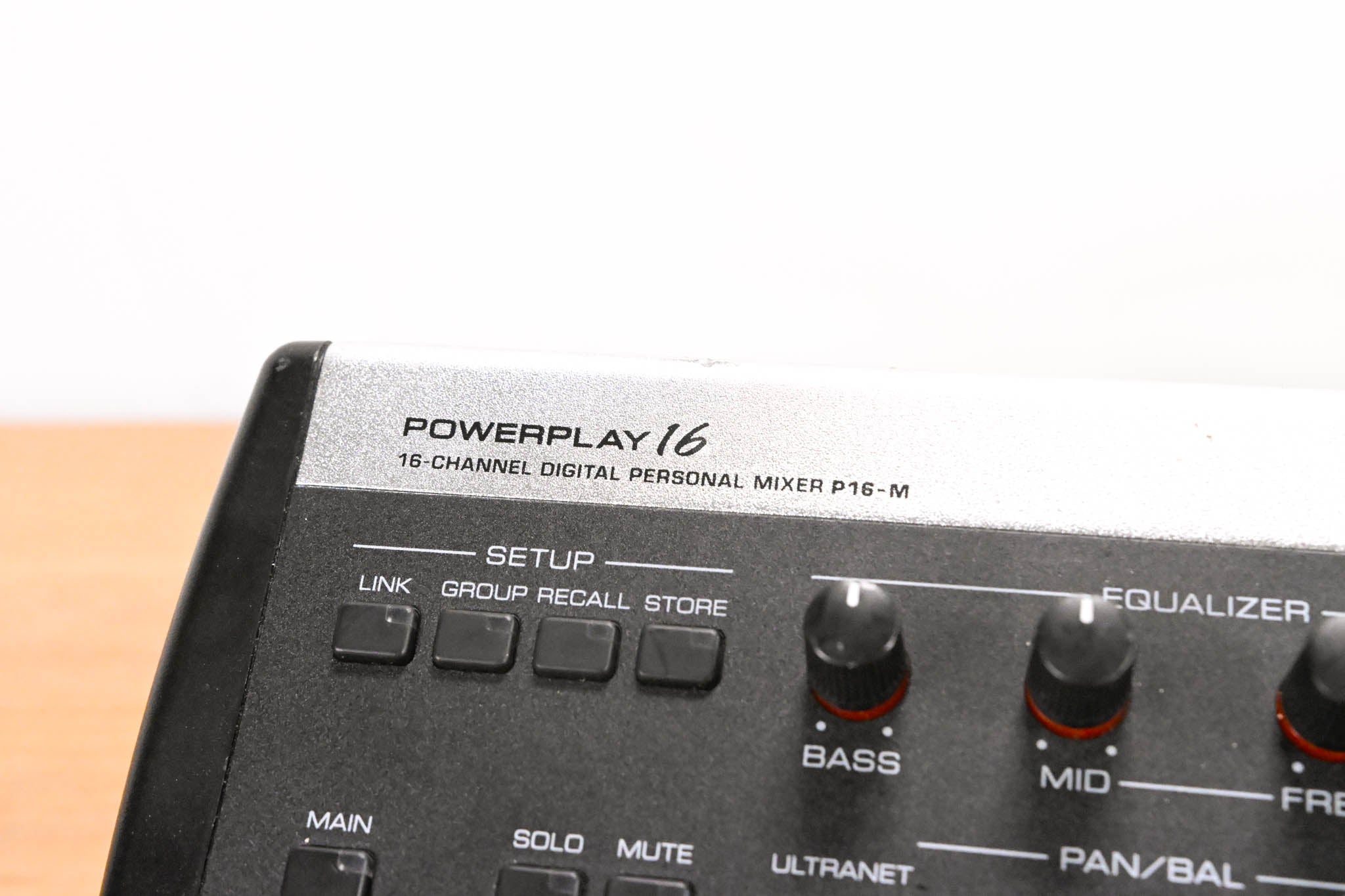 Behringer Powerplay P16-M 16-Channel Digital Personal Mixer