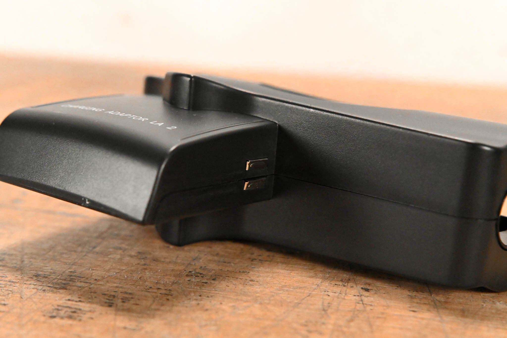 Sennheiser LA 2 Charging Adapter