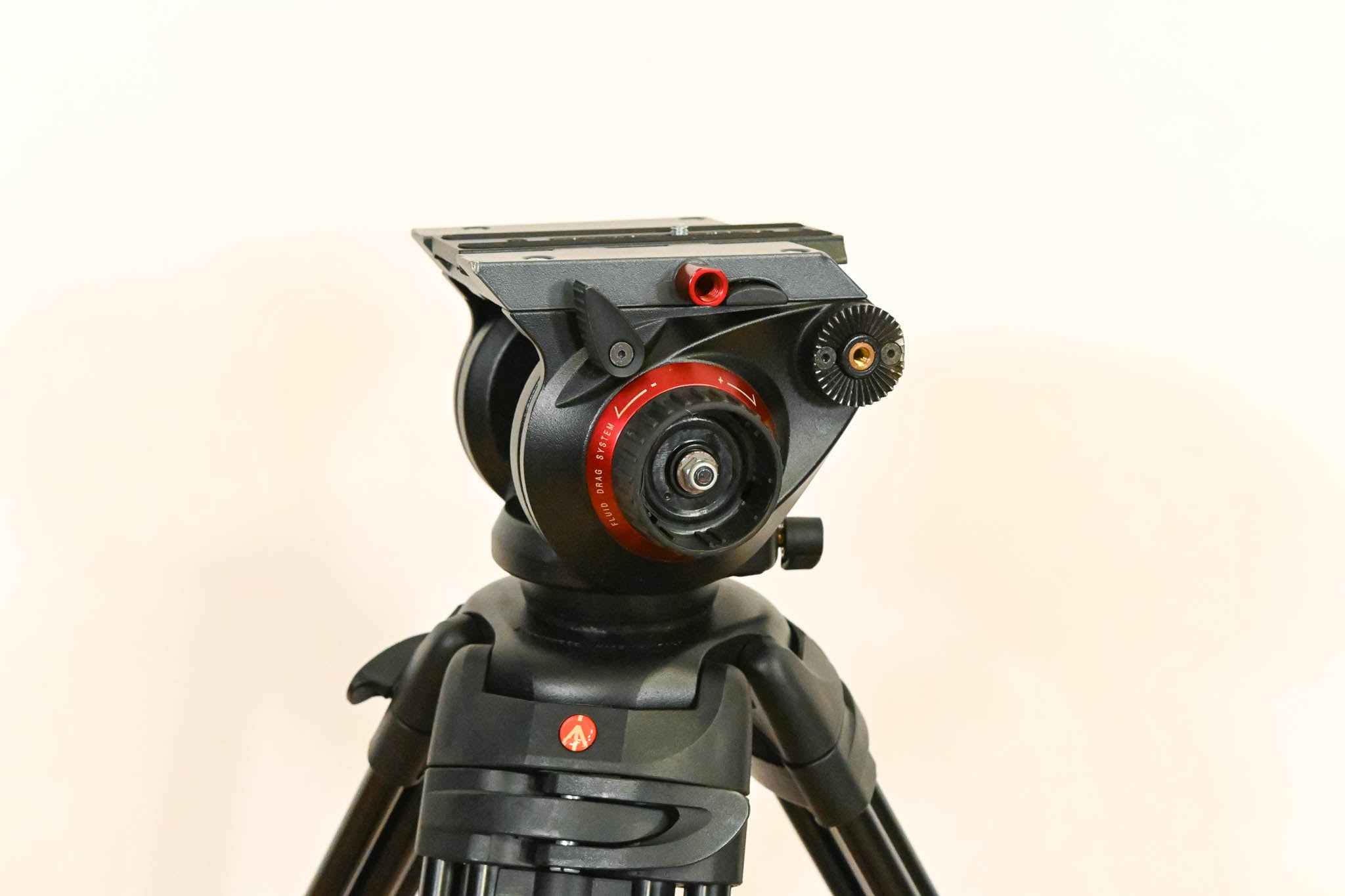 Manfrotto 504HD Fluid Video Head with 546GB 2-Stage Tripod