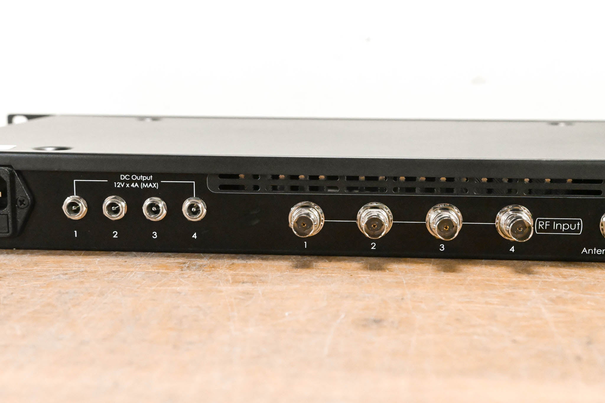 RF Venue COMBINE4 4-Channel UHF IEM Transmitter Antenna Combiner