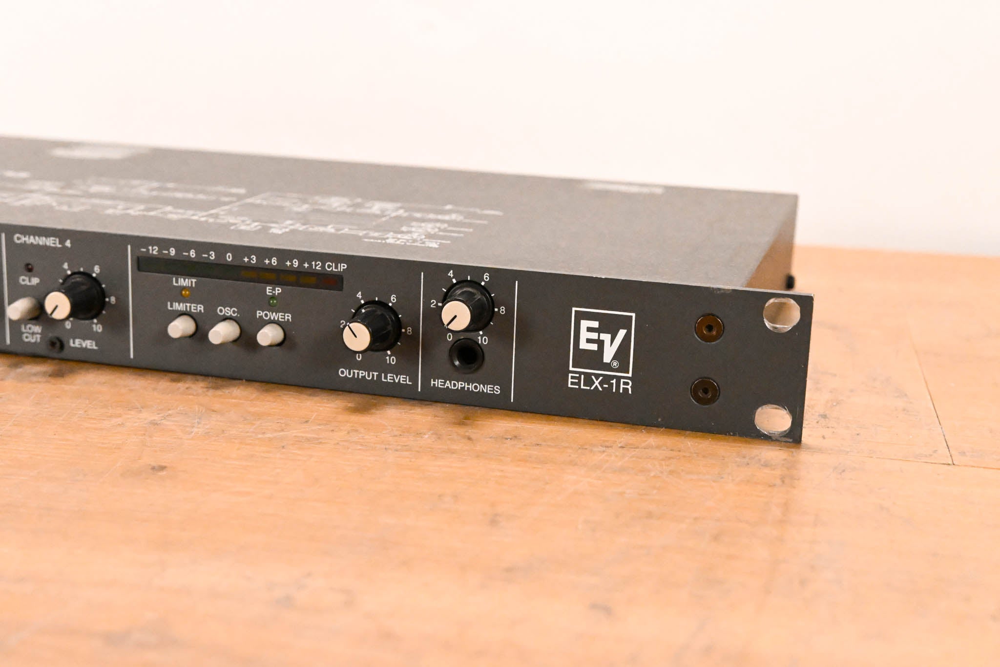 Electro-Voice (EV) EXL-1R Rack-Mount Mic/Line Mixer