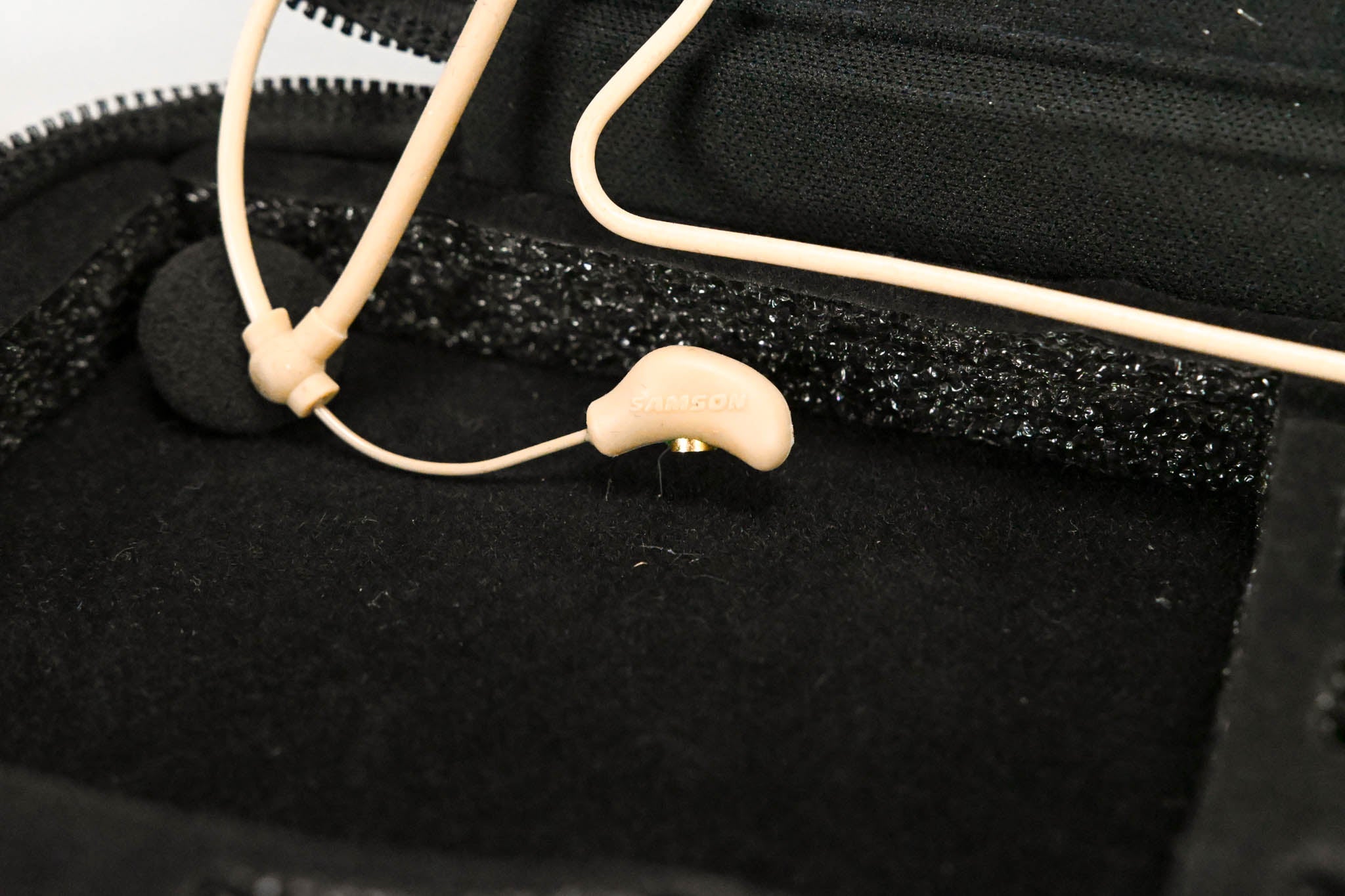 Samson SE10 Earset Microphone with Condenser Capsule & Accessories