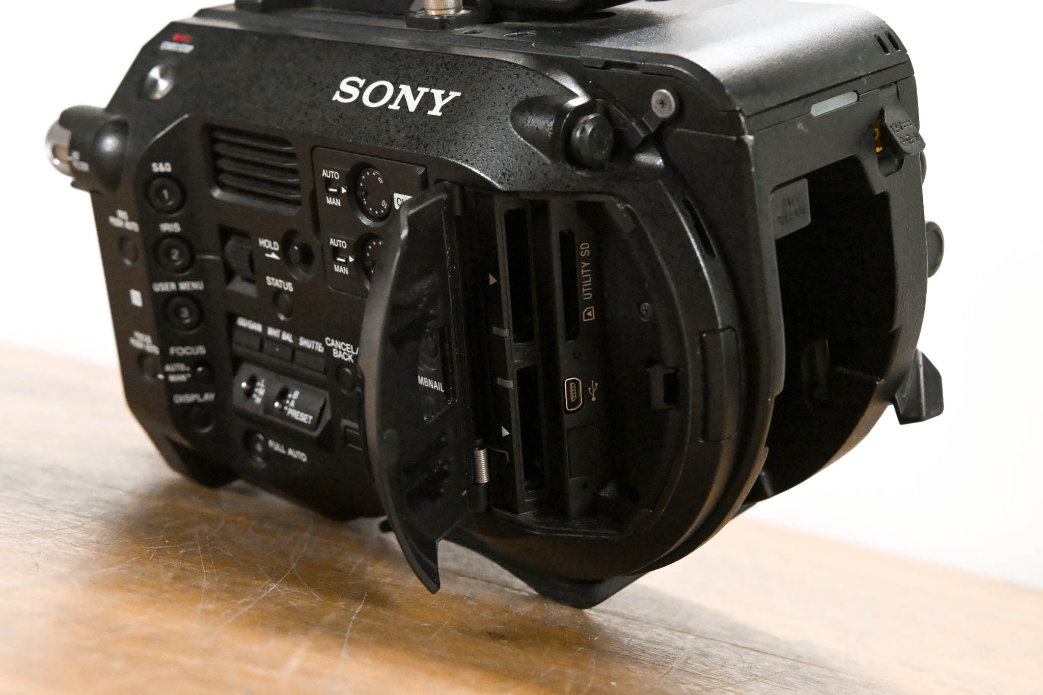 Sony PXW-FS7 XDCAM Super 35 Professional Camcorder