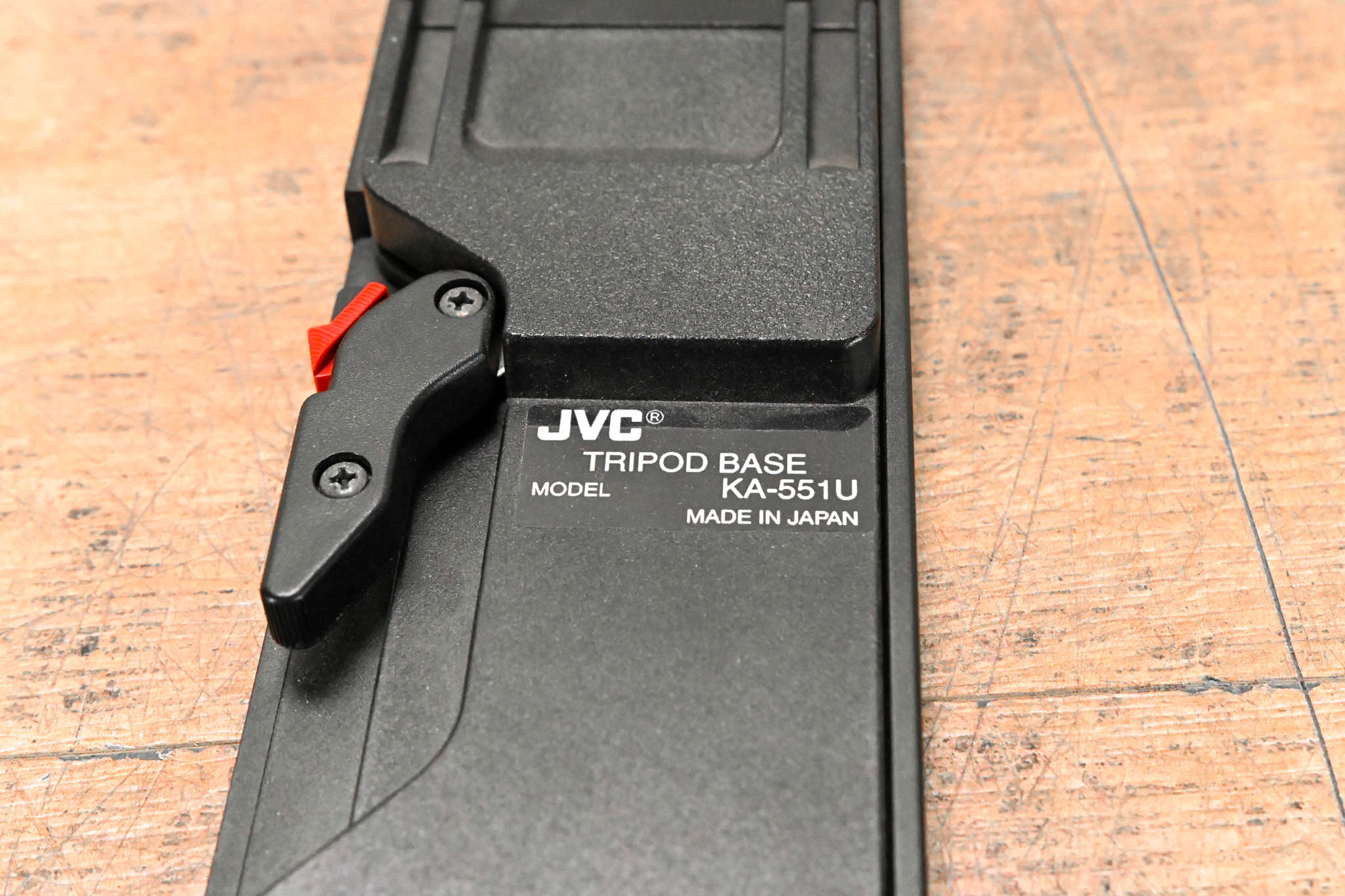 JVC KA-551U Tripod Adapter Plate