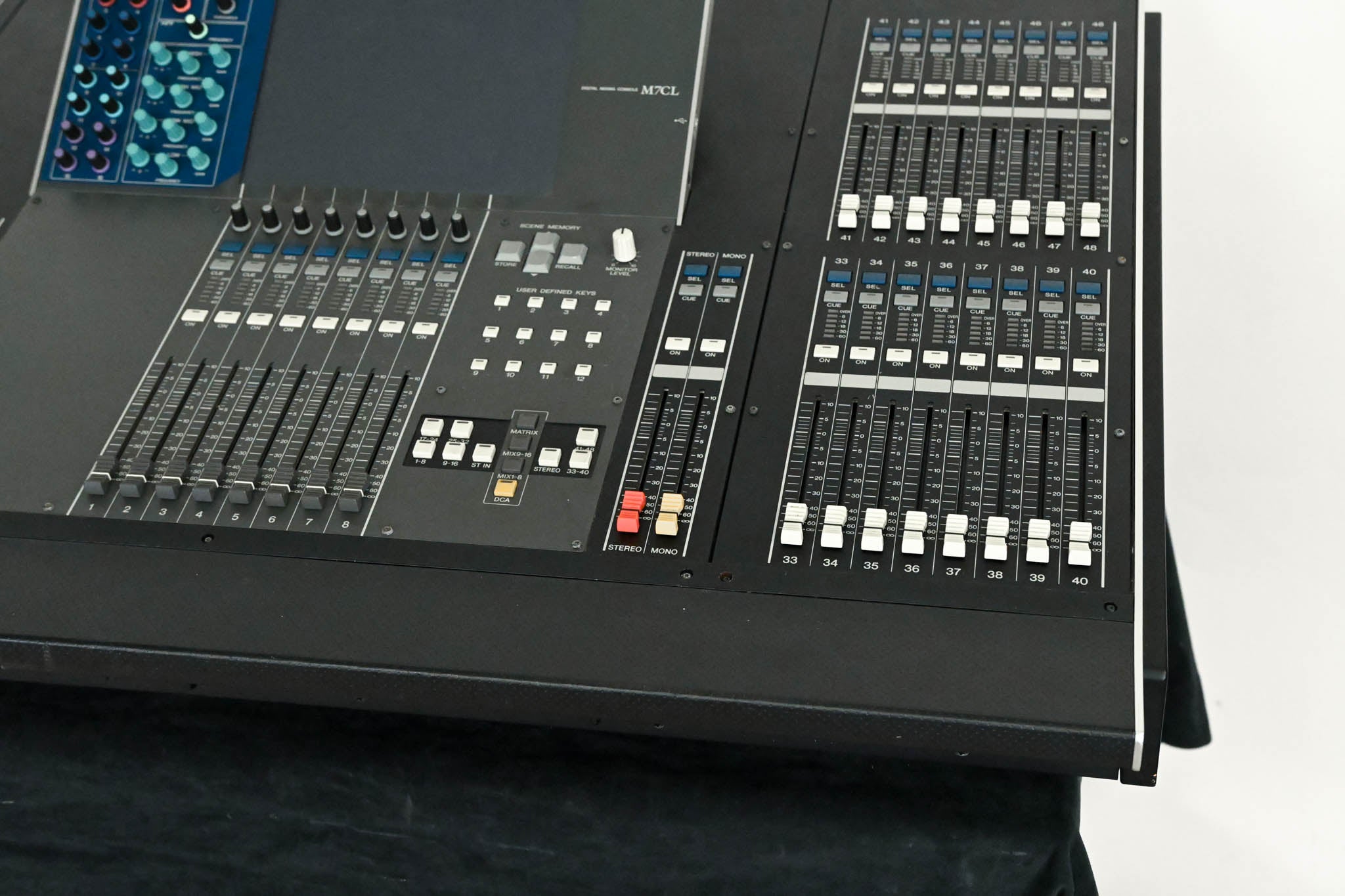 Yamaha M7CL-48 48-Channel Digital Audio Mixing Console