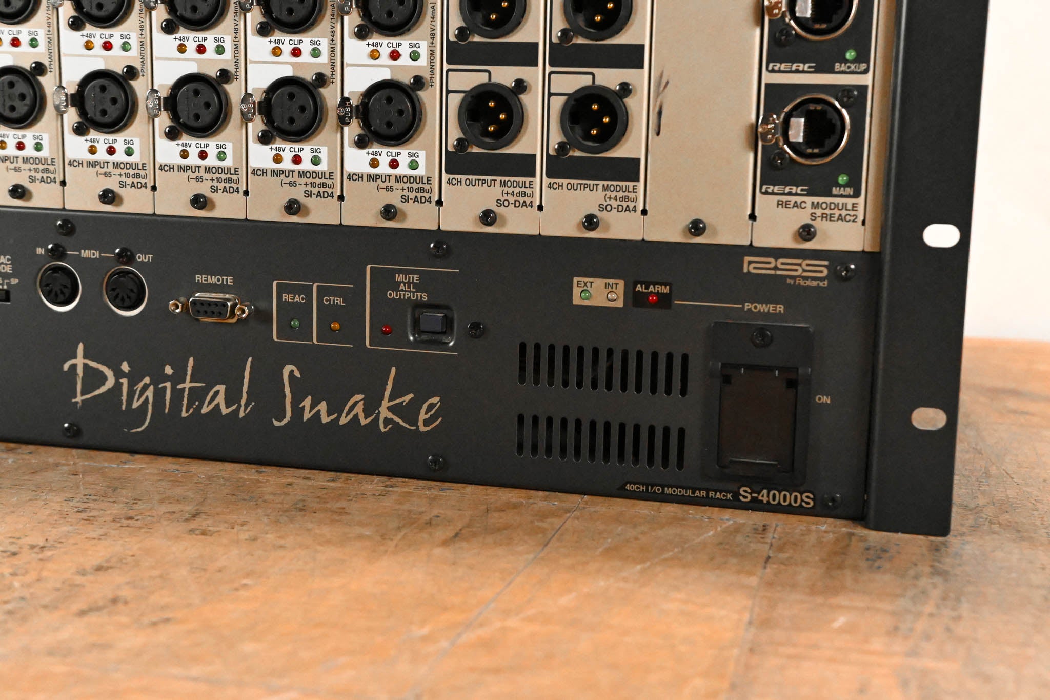 Roland S-4000S-3208 Digital Snake 32x8 Modular Stage Unit