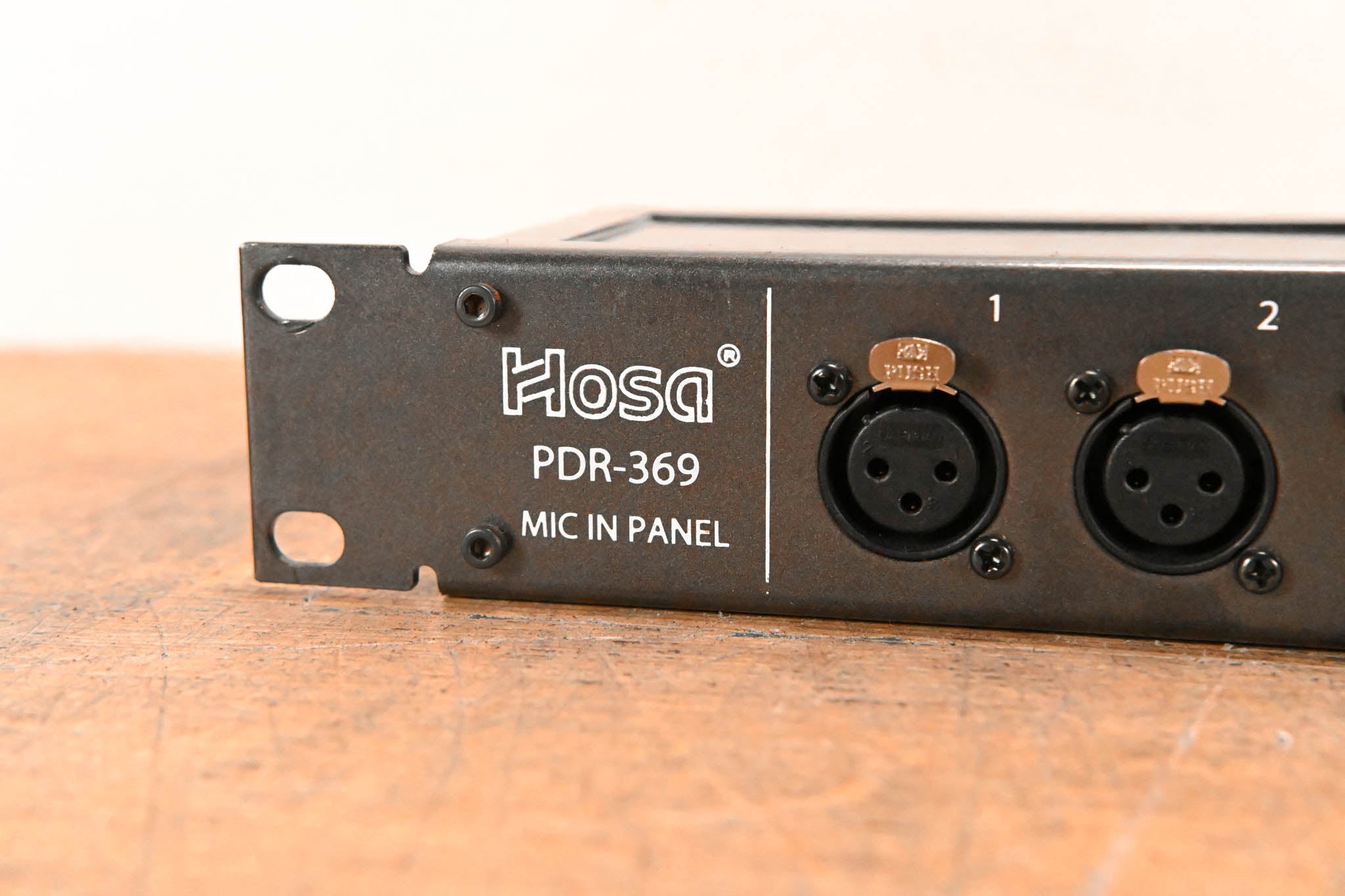 Hosa PDR-369 XLR3F to XLR3M Patch Bay