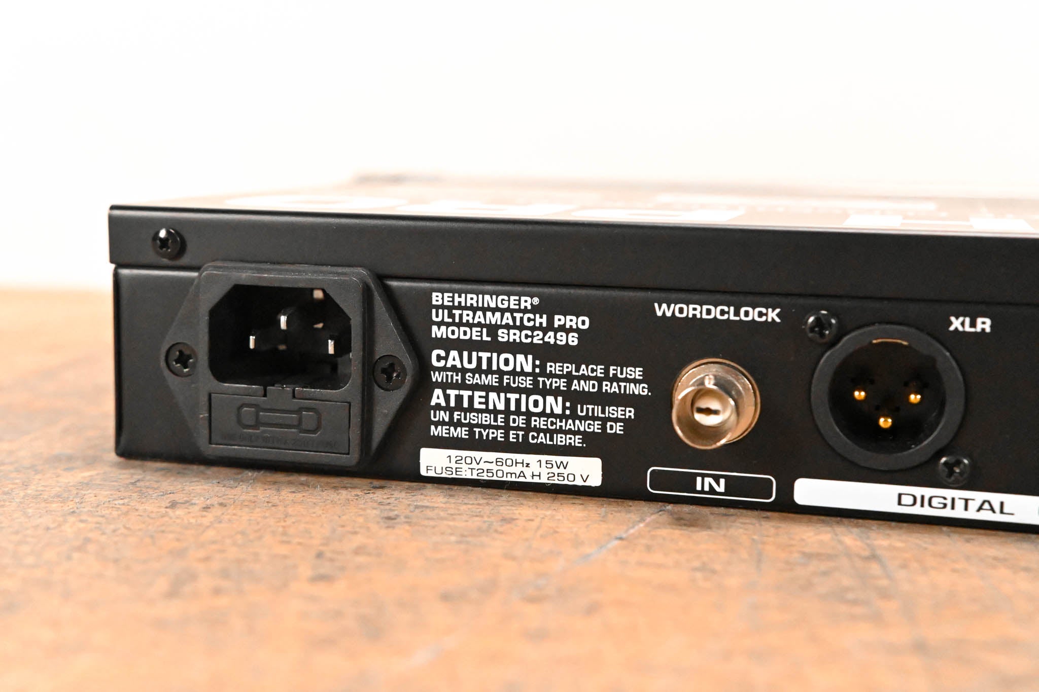 Behringer ULTRAMATCH PRO SRC2496 Sample Rate Converter