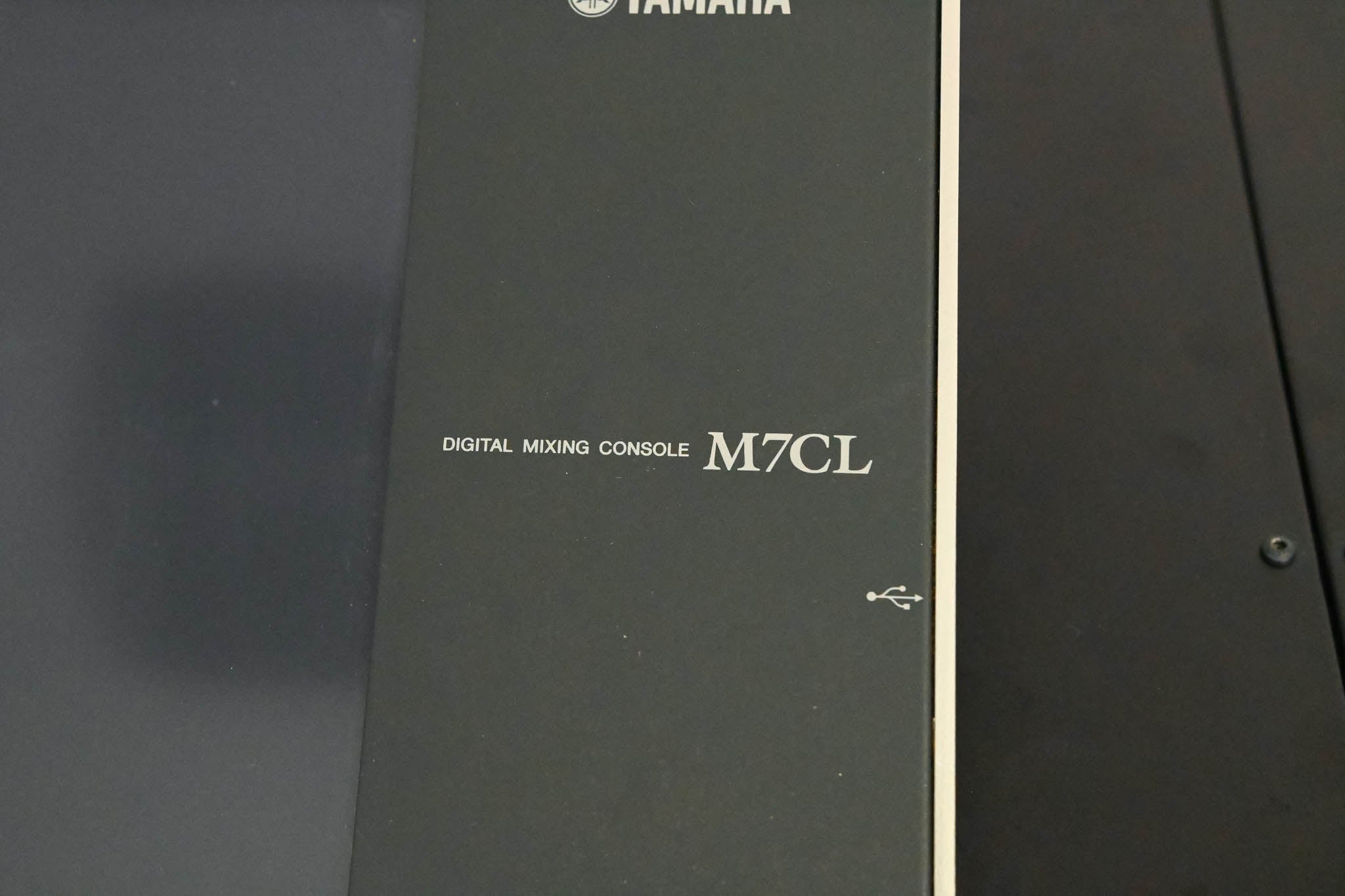 Yamaha M7CL-48ES 48-Channel EtherSound Digital Audio Mixer