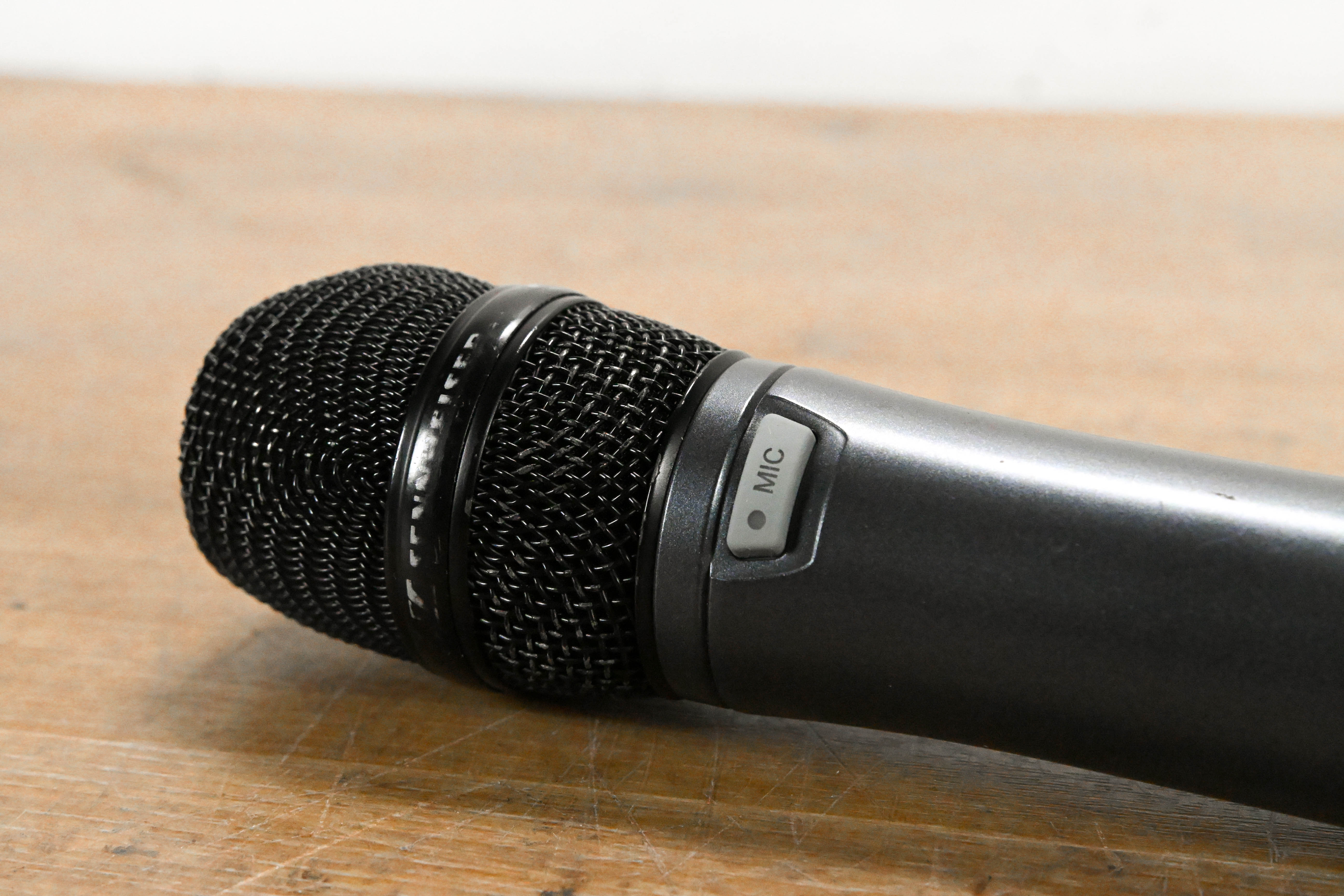 Sennheiser SKM 300 G3 Wireless Handheld Transmitter - B Band: 626-668MHz