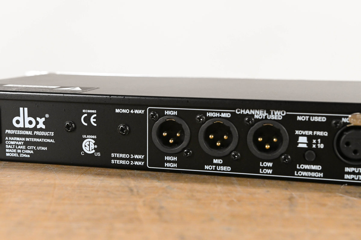 dbx 234xs 2/3-Way Stereo, 4-Way Mono Crossover