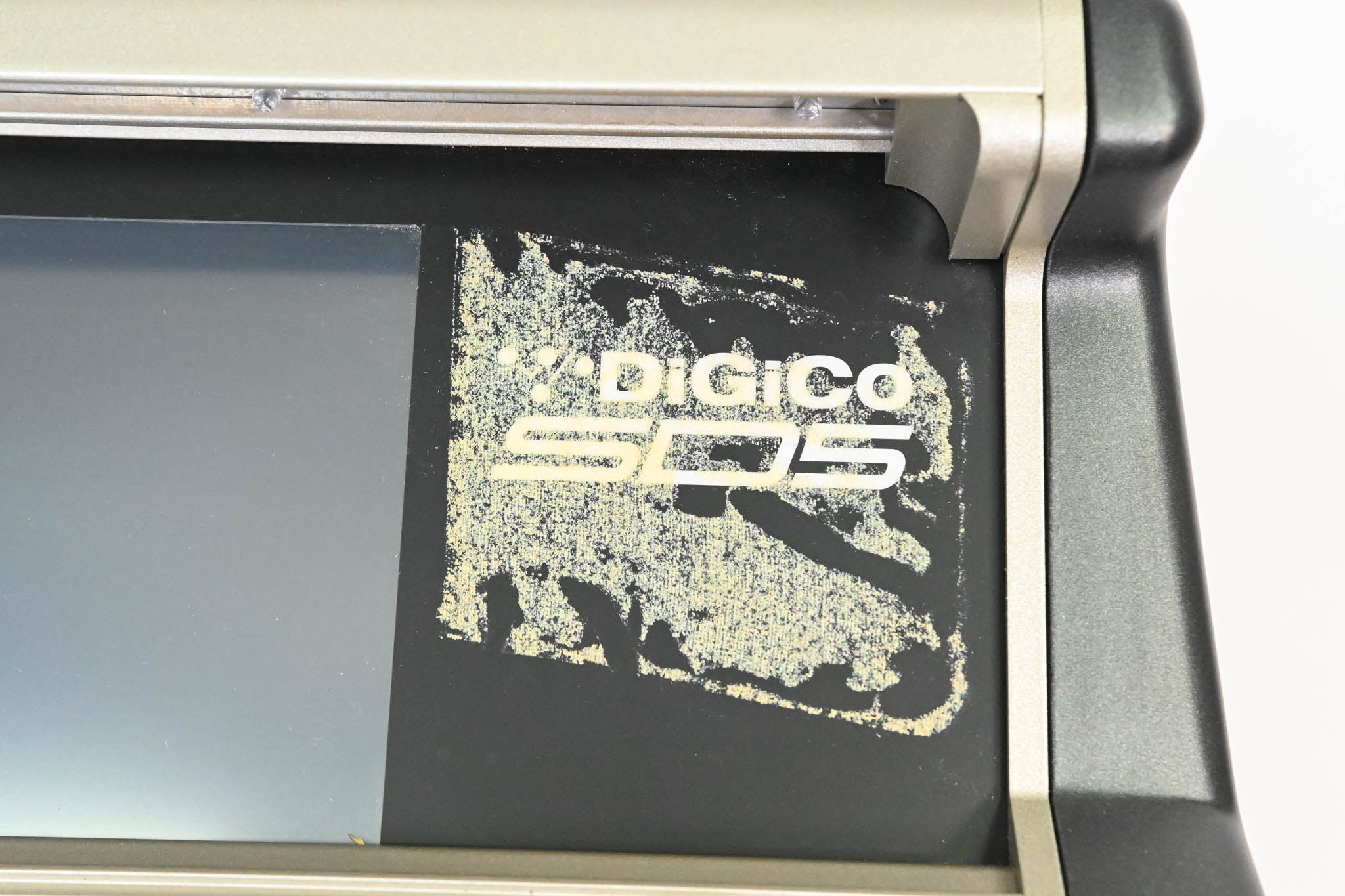DiGiCo SD5 Digital Mixing Console w/ Waves Card, ST Optical & Road Case