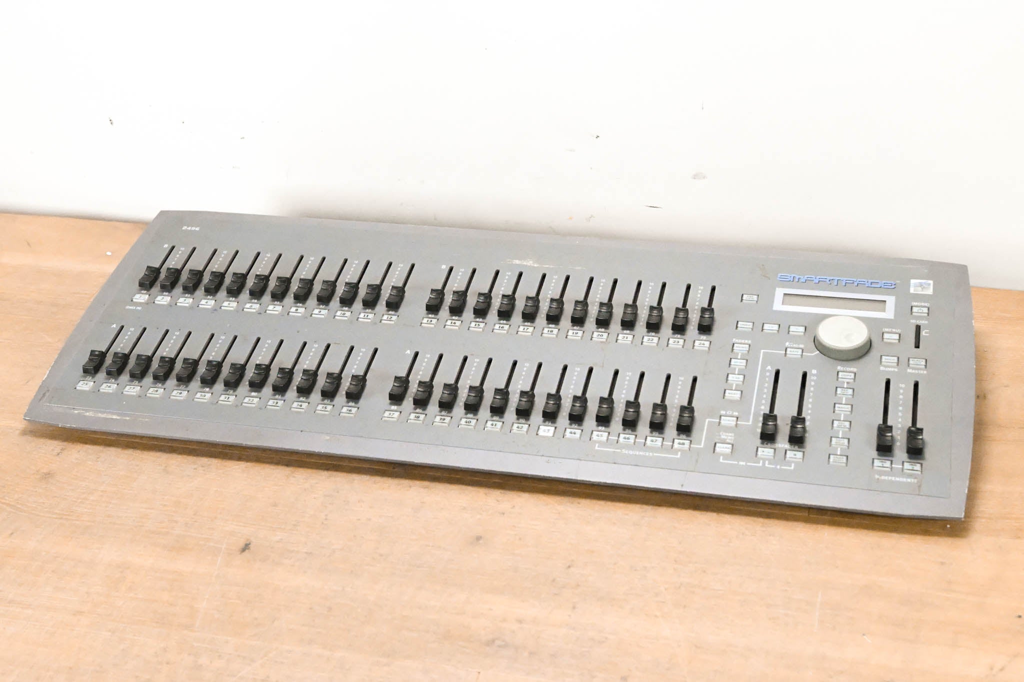 ETC SmartFade 2496 96-Channel Lighting Control Console (NO POWER SUPPLY)