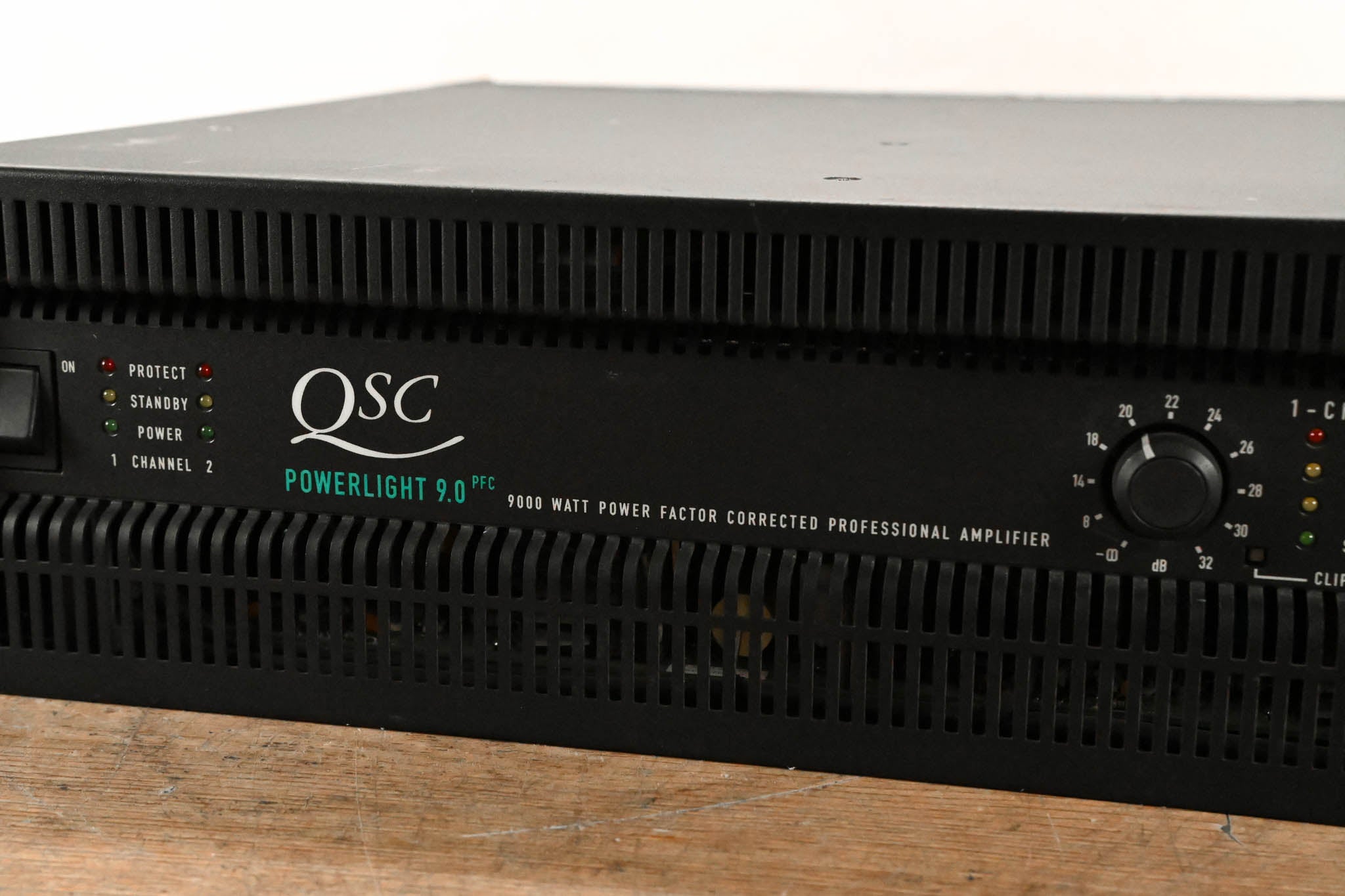 QSC PowerLight 9.0 PFC Power Factor Corrected 2-Channel Power Amplifier