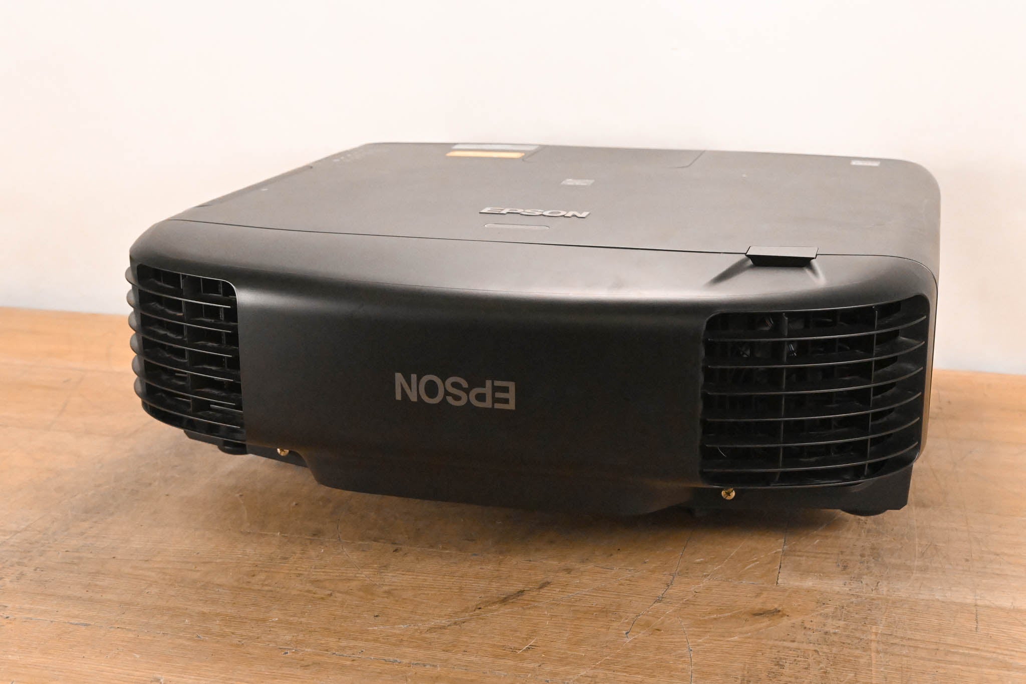 Epson Pro L1405U 8,000-Lumen Laser WUXGA 3LCD Projector