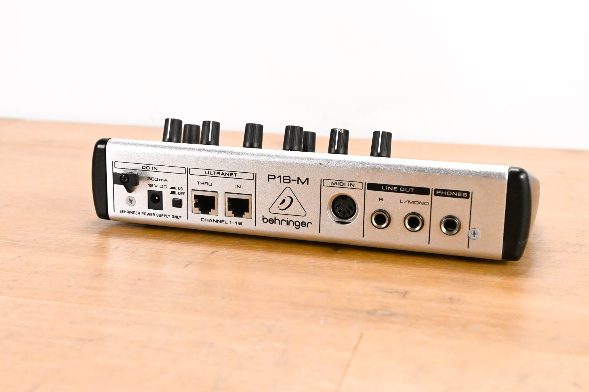 Behringer Powerplay P16-M 16-Channel Digital Personal Mixer