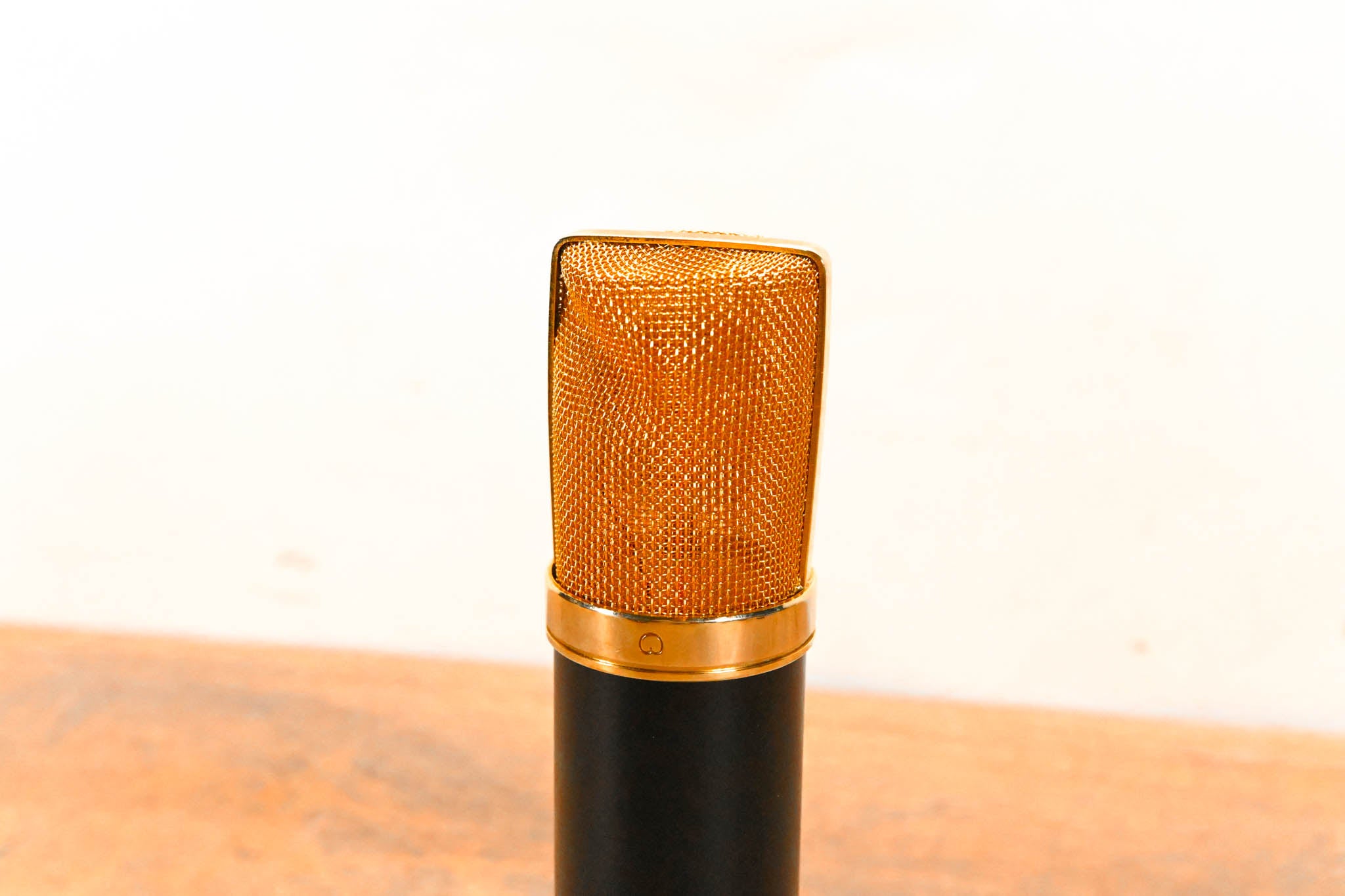 MXL V69M Mogami Edition Tube Condenser Microphone w/ PS-69 Power Supply