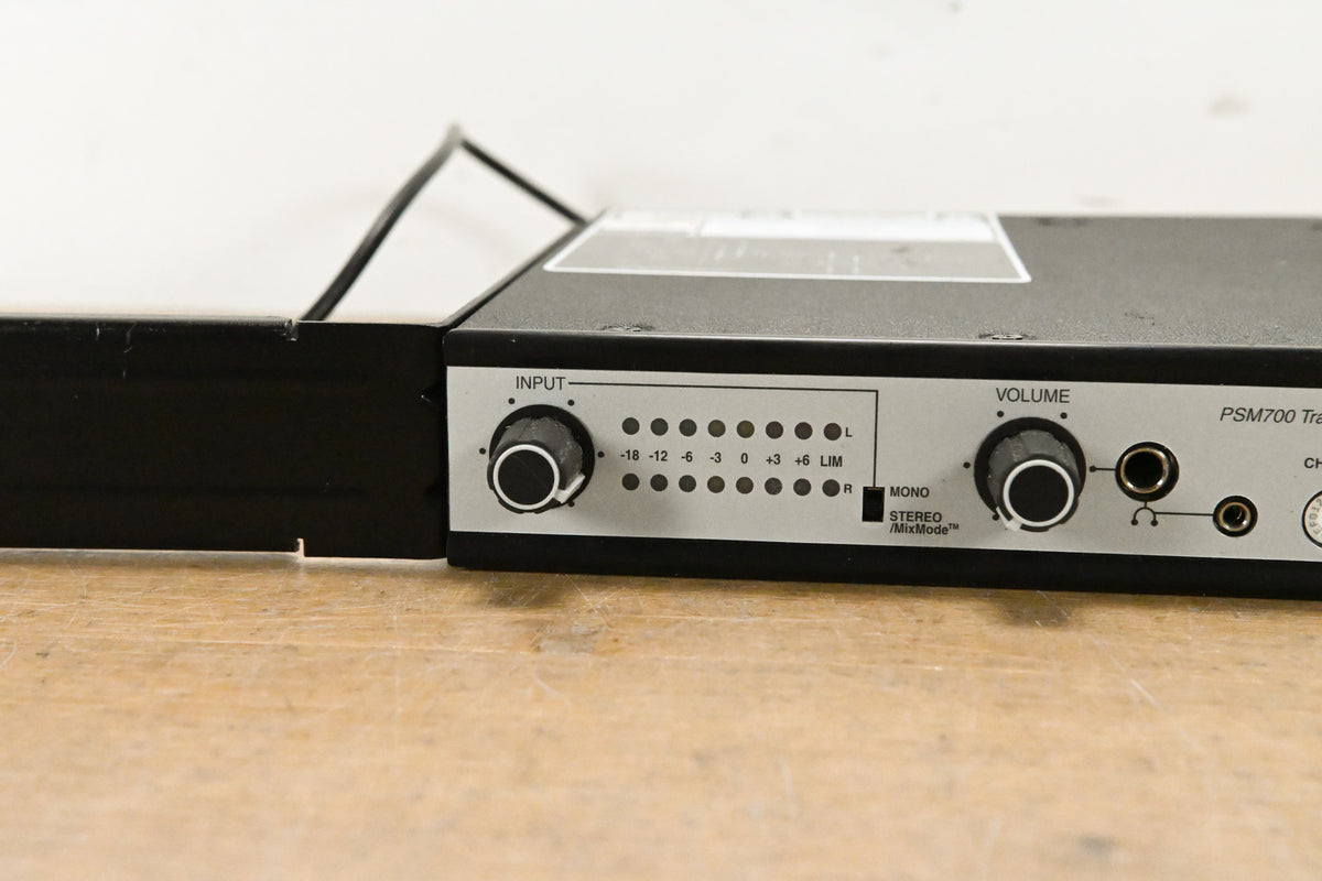Shure PSM 700 Wireless In-Ear Monitoring System - H3 Band: 524-554 MHz