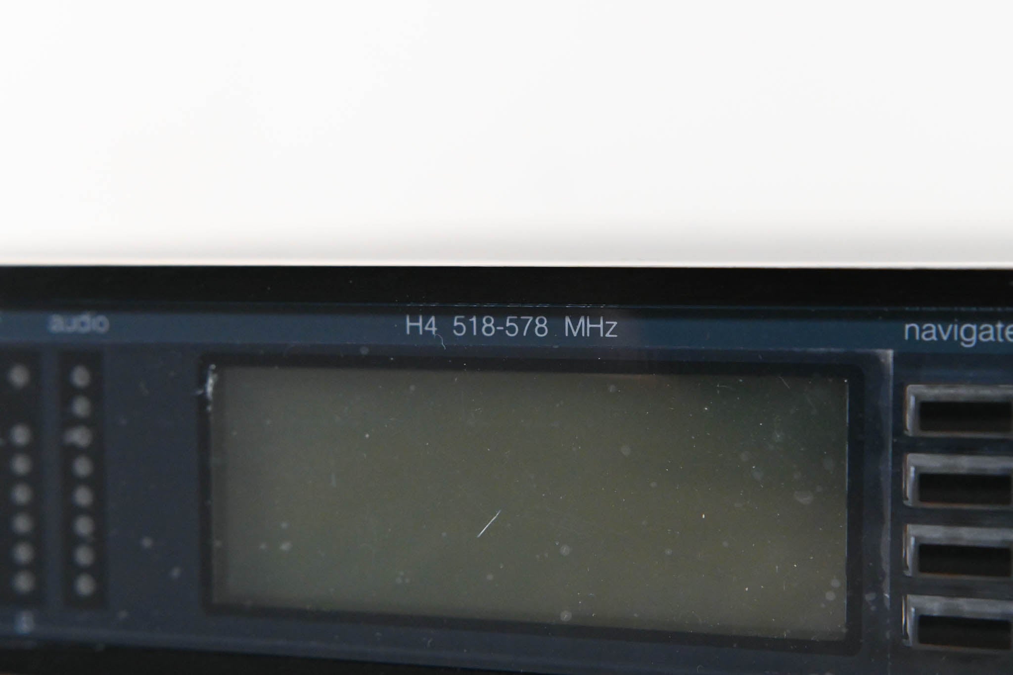 Shure UR4D Dual Wireless Receiver - H4 Band: 518-578 MHz