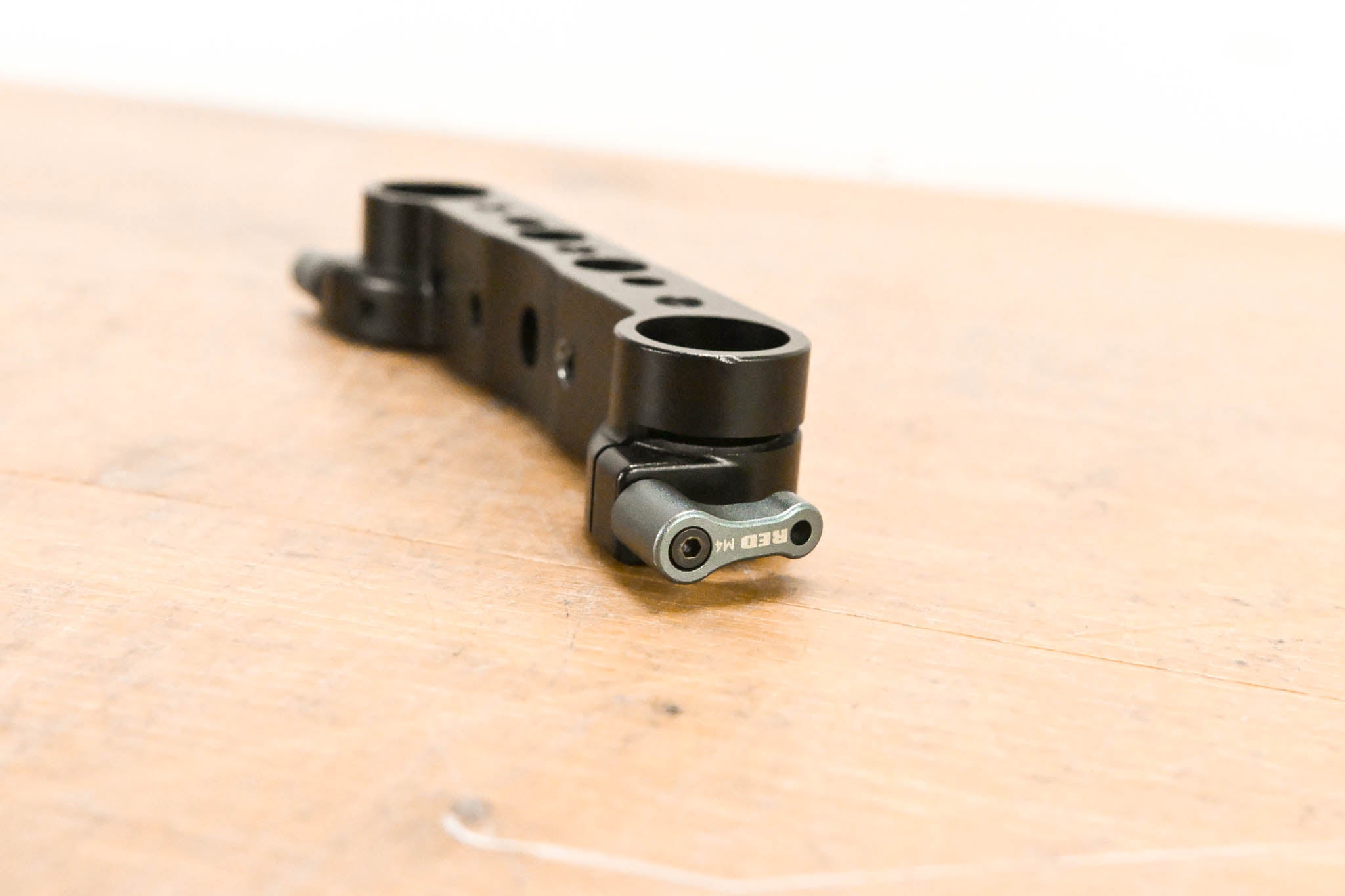 RED Digital Cinema DSMC 19mm Universal Mount
