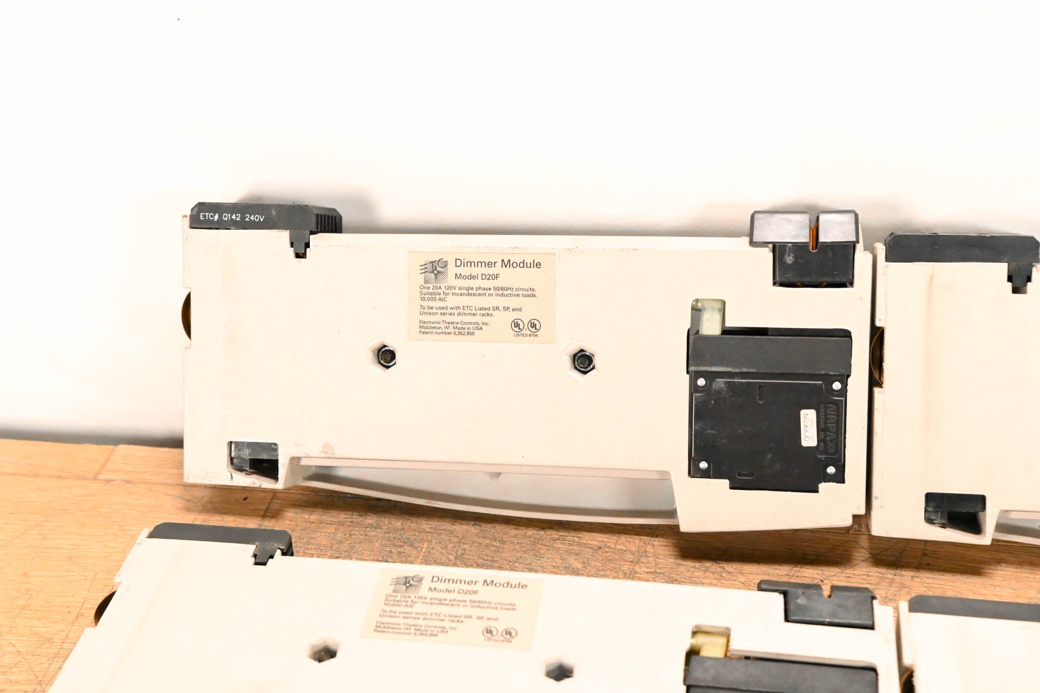 ETC D20F Single 20A Fluorescent Dimmer Module (Pack of 4)