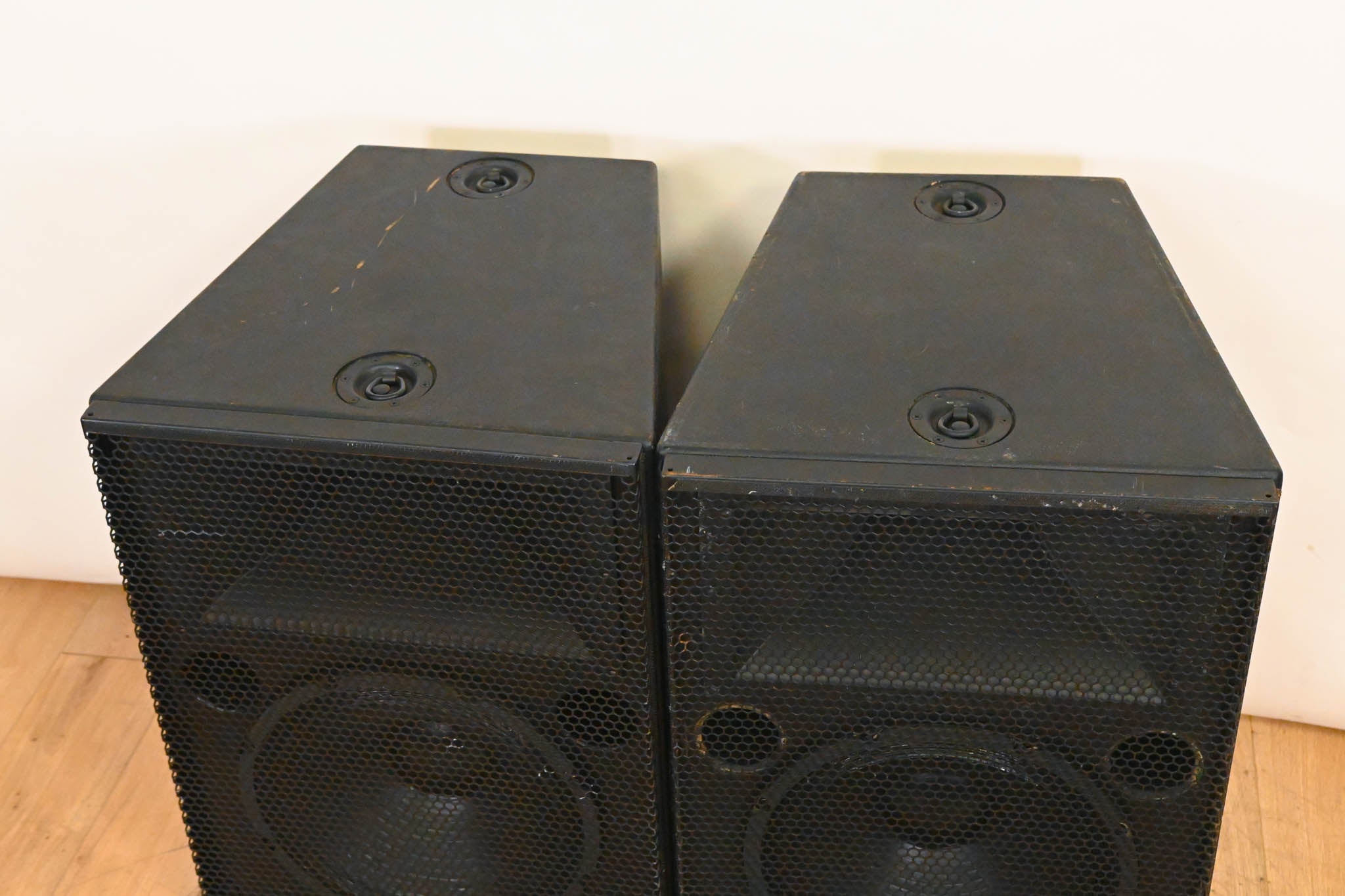 Meyer Sound CQ-2 Narrow Coverage Main Loudspeaker (PAIR)