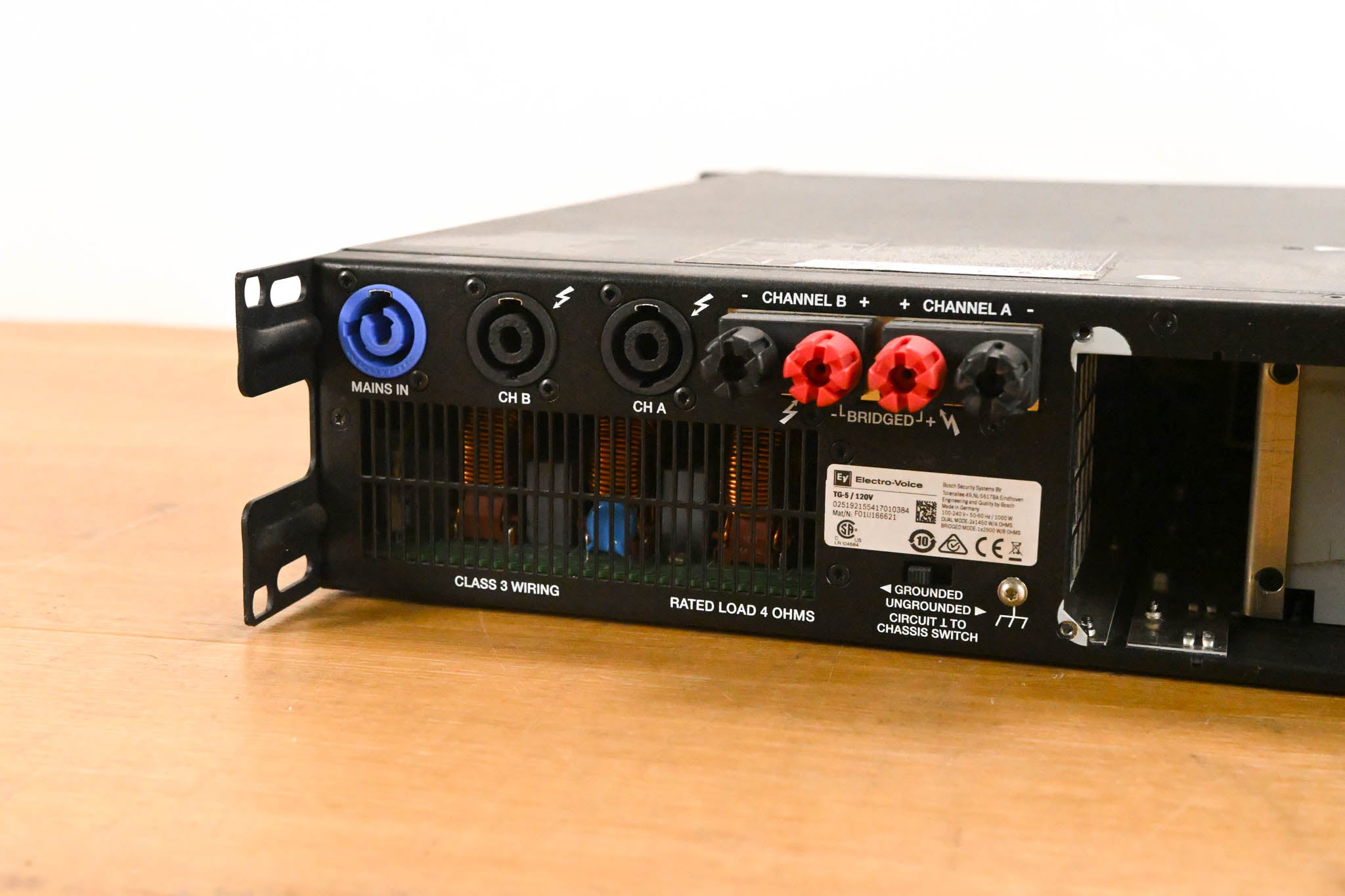 Electro-Voice (EV) TG-5 120V 2-Channel Tour Grade Power Amplifier