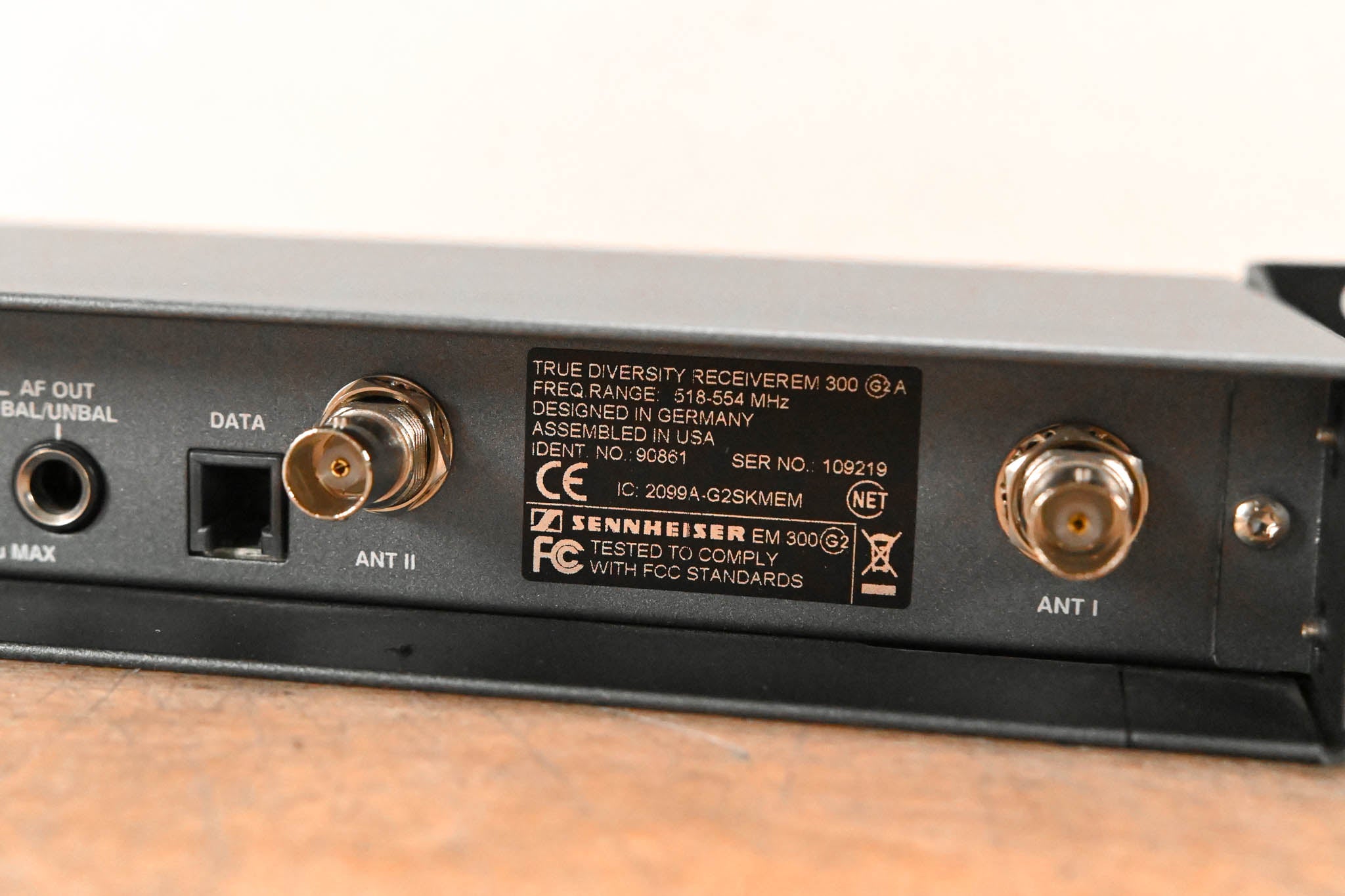 Sennheiser ew 300 G2 Handheld Wireless System 518-554MHz NO POWER SUPPLY